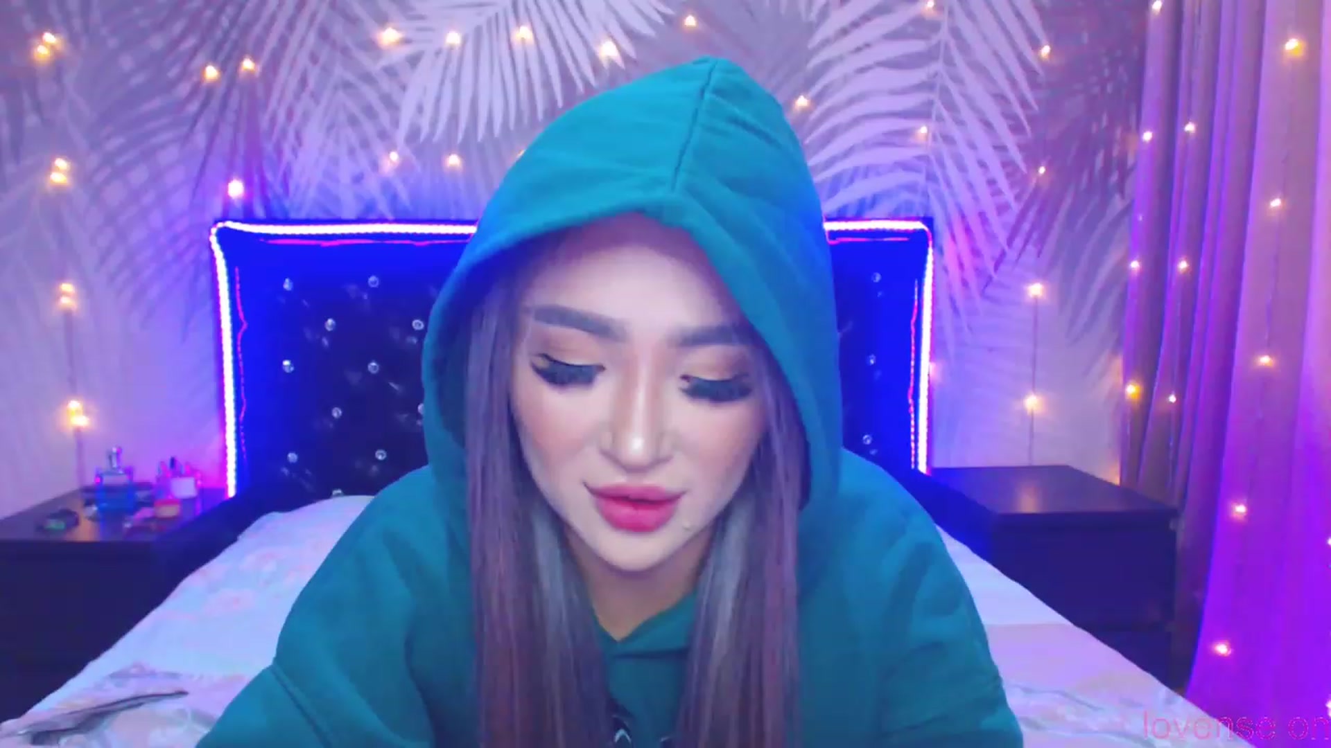 Gallery image thumbnail from MiraKyong's myfreecams stream on, 11/15/2023, 07:06 image 3 of 20