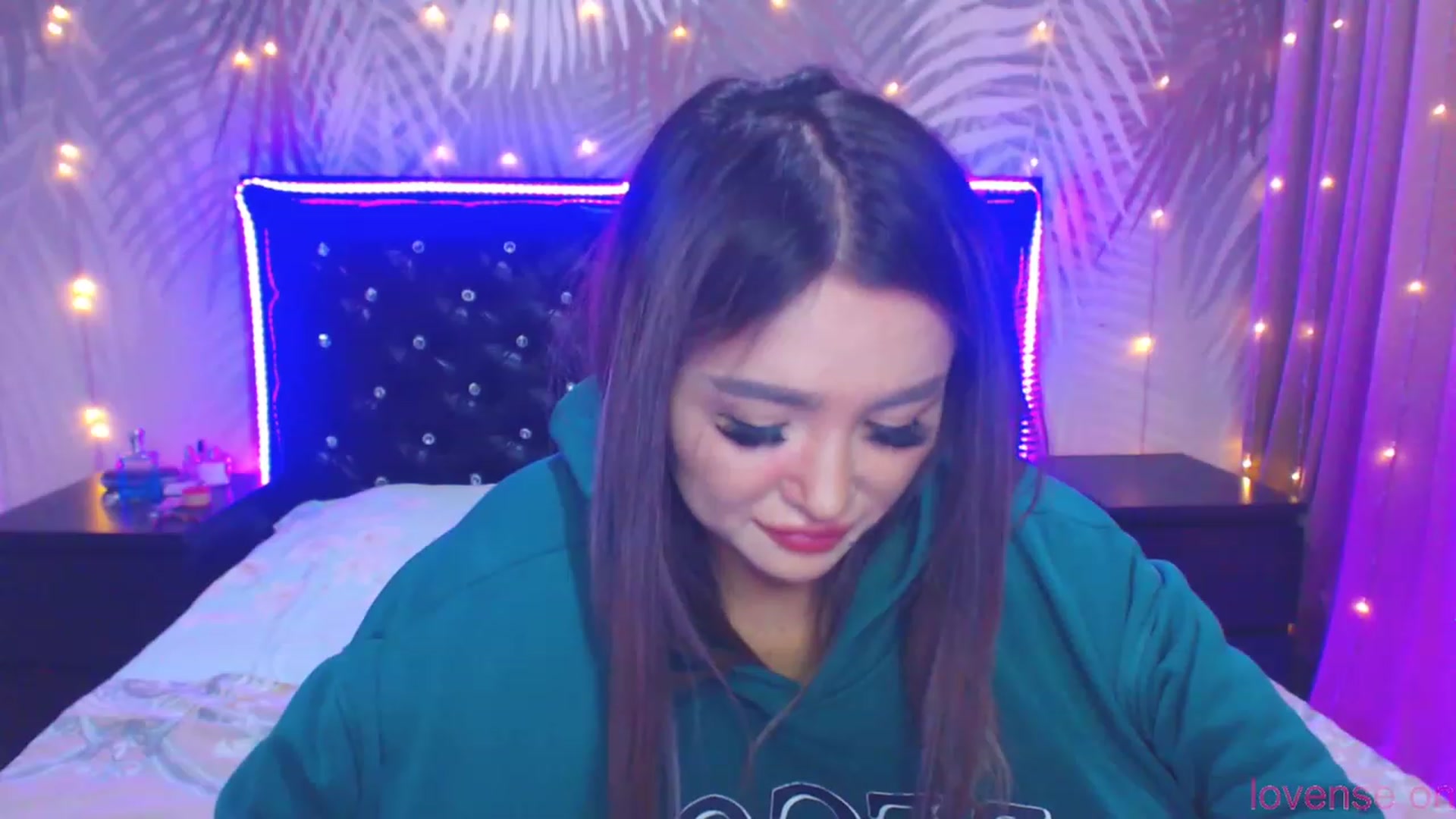 Gallery image thumbnail from MiraKyong's myfreecams stream on, 11/16/2023, 04:16 image 17 of 20