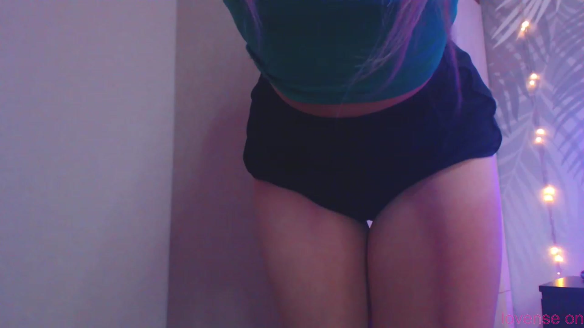 Gallery image thumbnail from MiraKyong's myfreecams stream on, 11/17/2023, 07:22 image 7 of 20