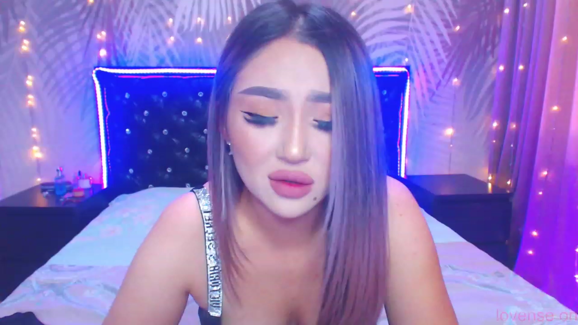 Gallery image thumbnail from MiraKyong's myfreecams stream on, 11/17/2023, 07:22 image 20 of 20