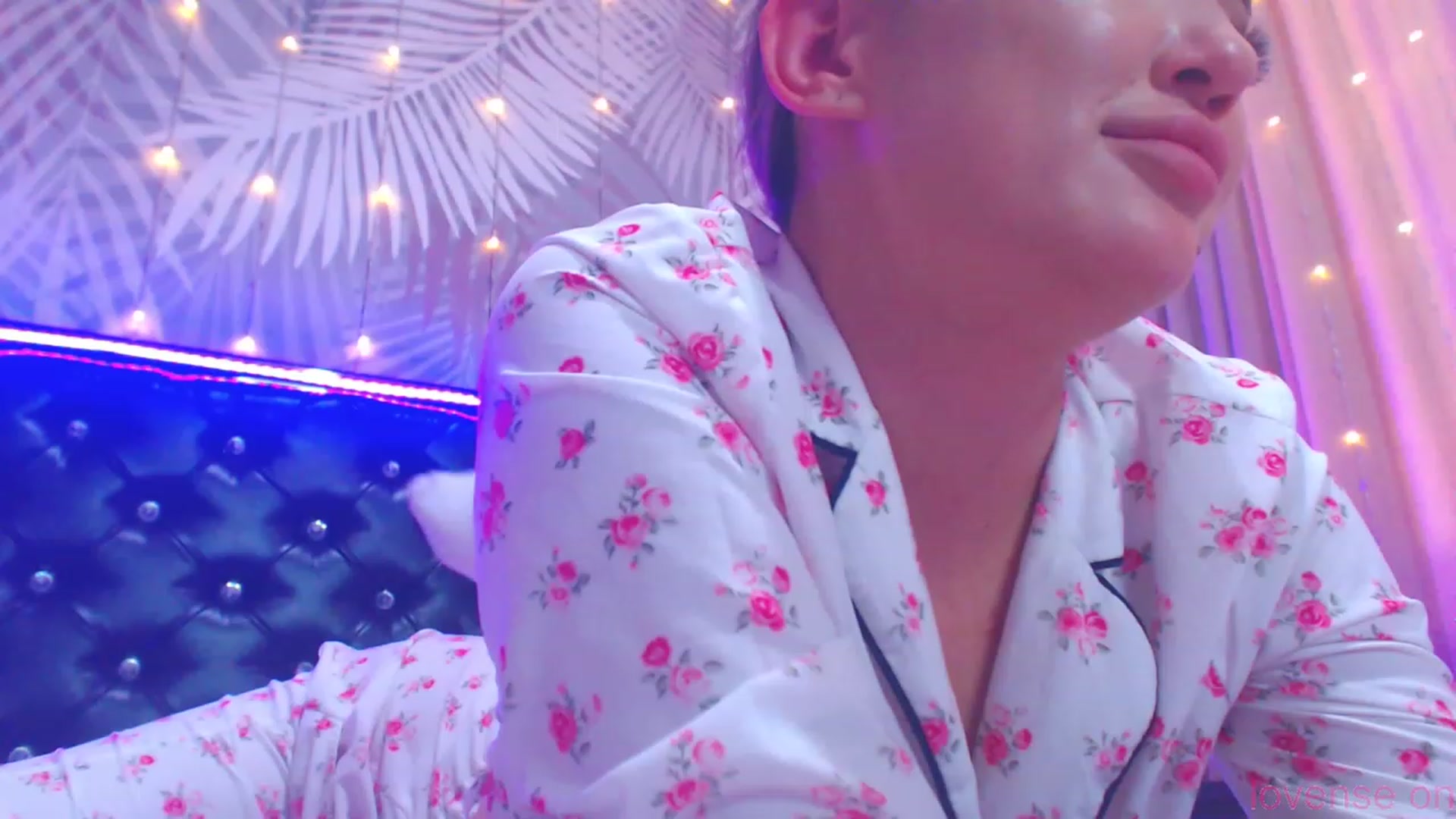Gallery image thumbnail from MiraKyong's myfreecams stream on, 11/18/2023, 07:06 image 12 of 20