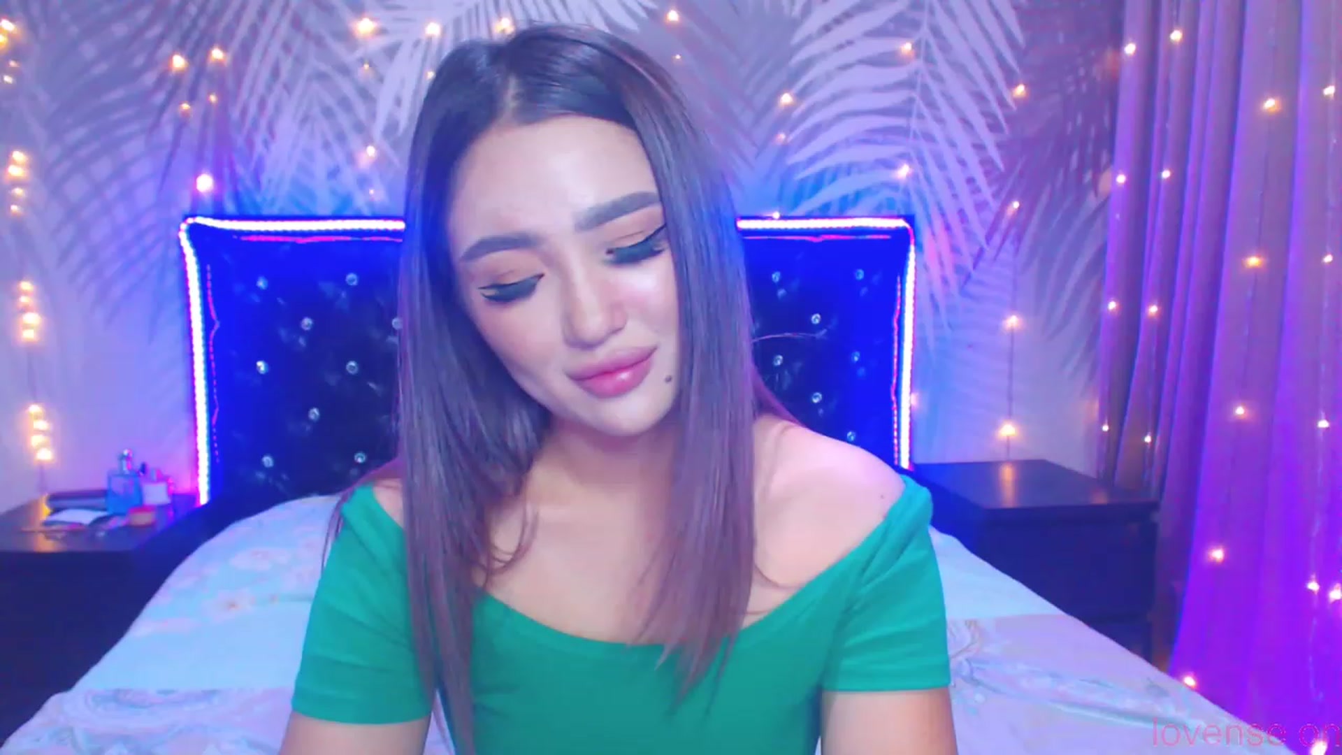 Gallery image thumbnail from MiraKyong's myfreecams stream on, 11/19/2023, 02:08 image 3 of 20