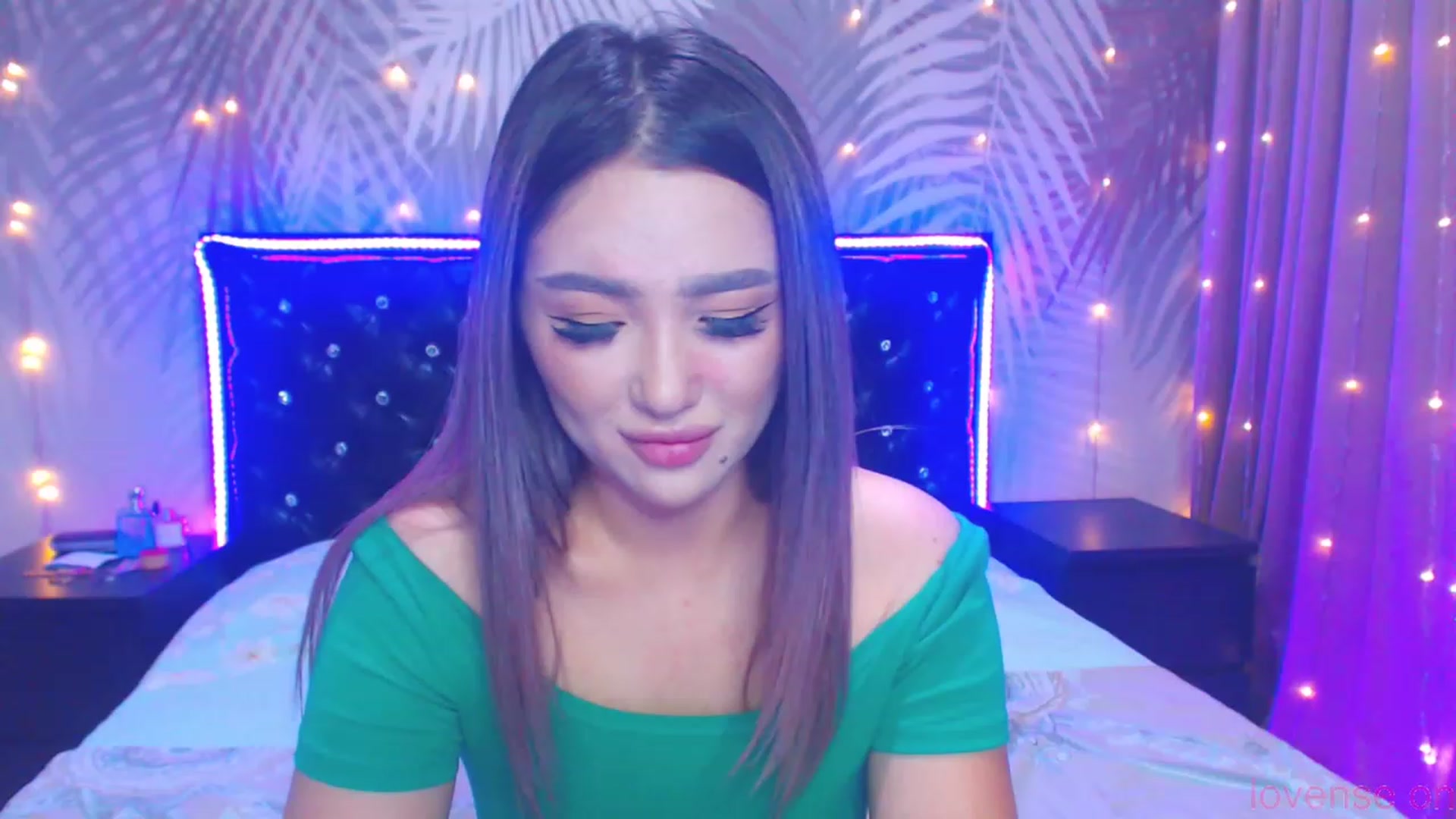 Gallery image thumbnail from MiraKyong's myfreecams stream on, 11/19/2023, 02:08 image 4 of 20