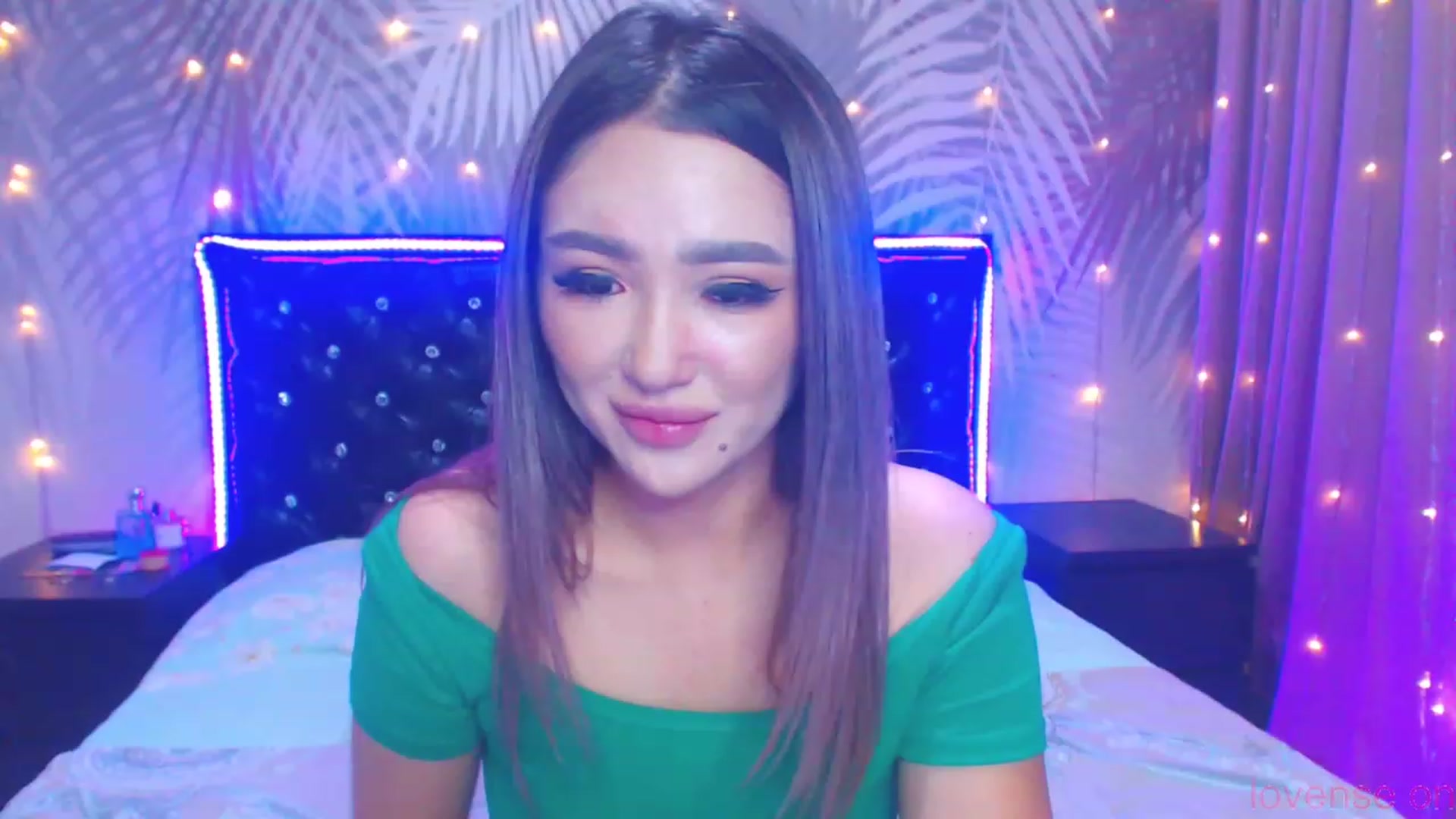 Gallery image thumbnail from MiraKyong's myfreecams stream on, 11/19/2023, 02:08 image 2 of 20