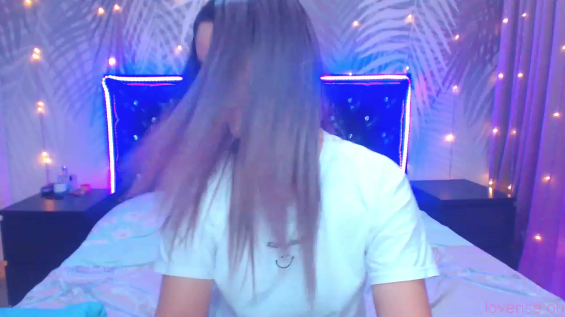 Gallery image thumbnail from MiraKyong's myfreecams stream on, 11/21/2023, 02:32 image 3 of 20