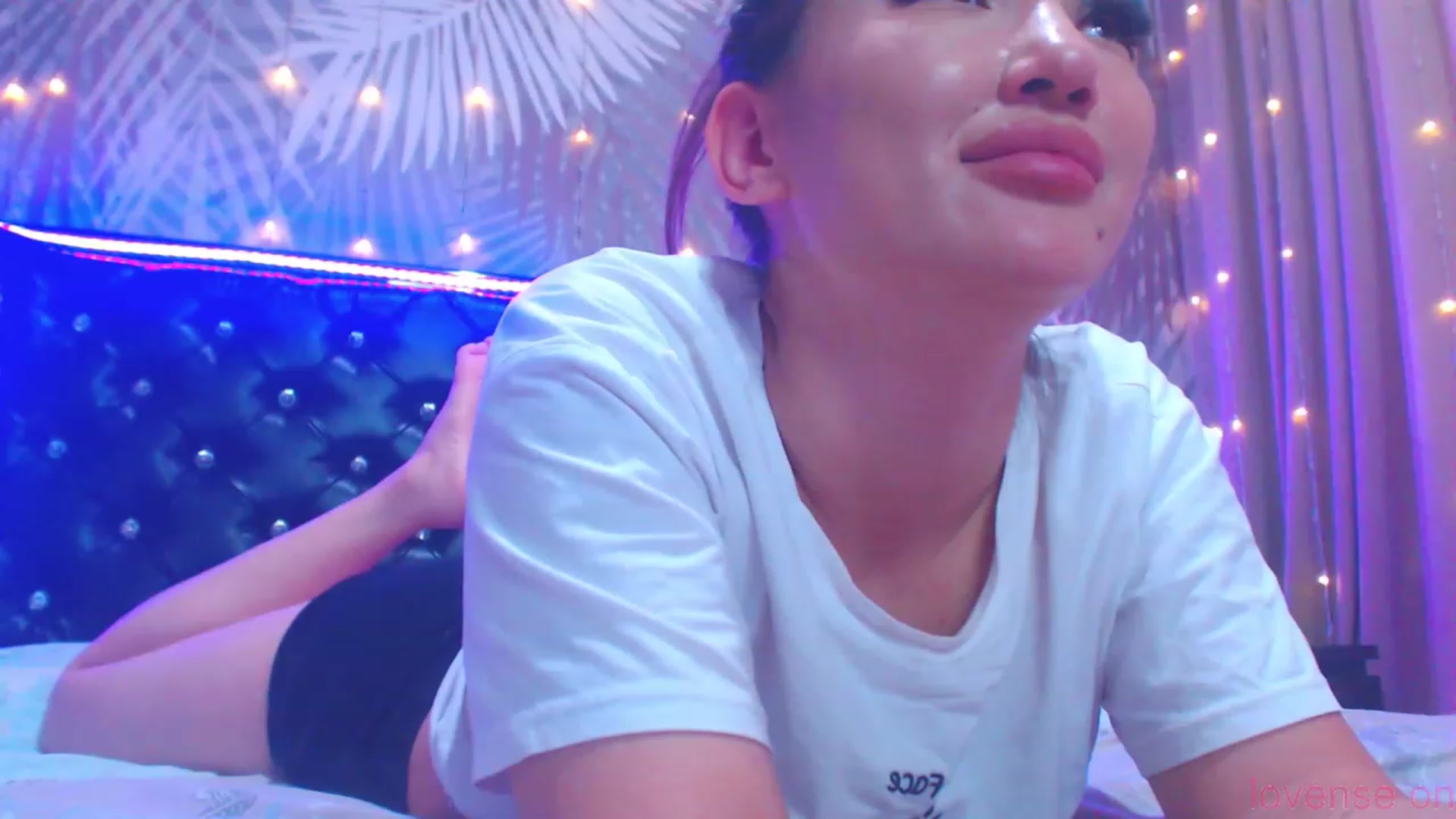 Gallery image thumbnail from MiraKyong's myfreecams stream on, 11/21/2023, 04:58 image 12 of 20
