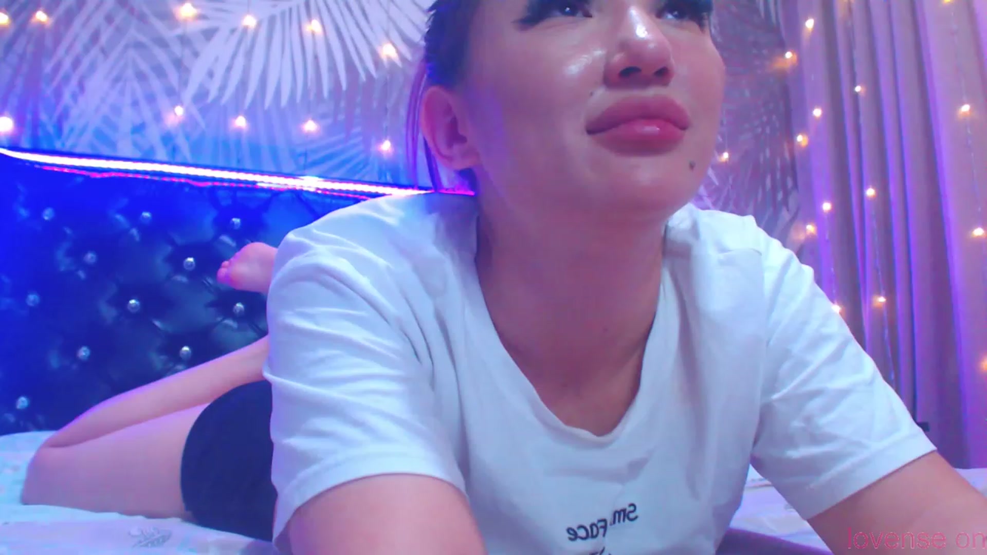 Gallery image thumbnail from MiraKyong's myfreecams stream on, 11/21/2023, 04:58 image 15 of 20
