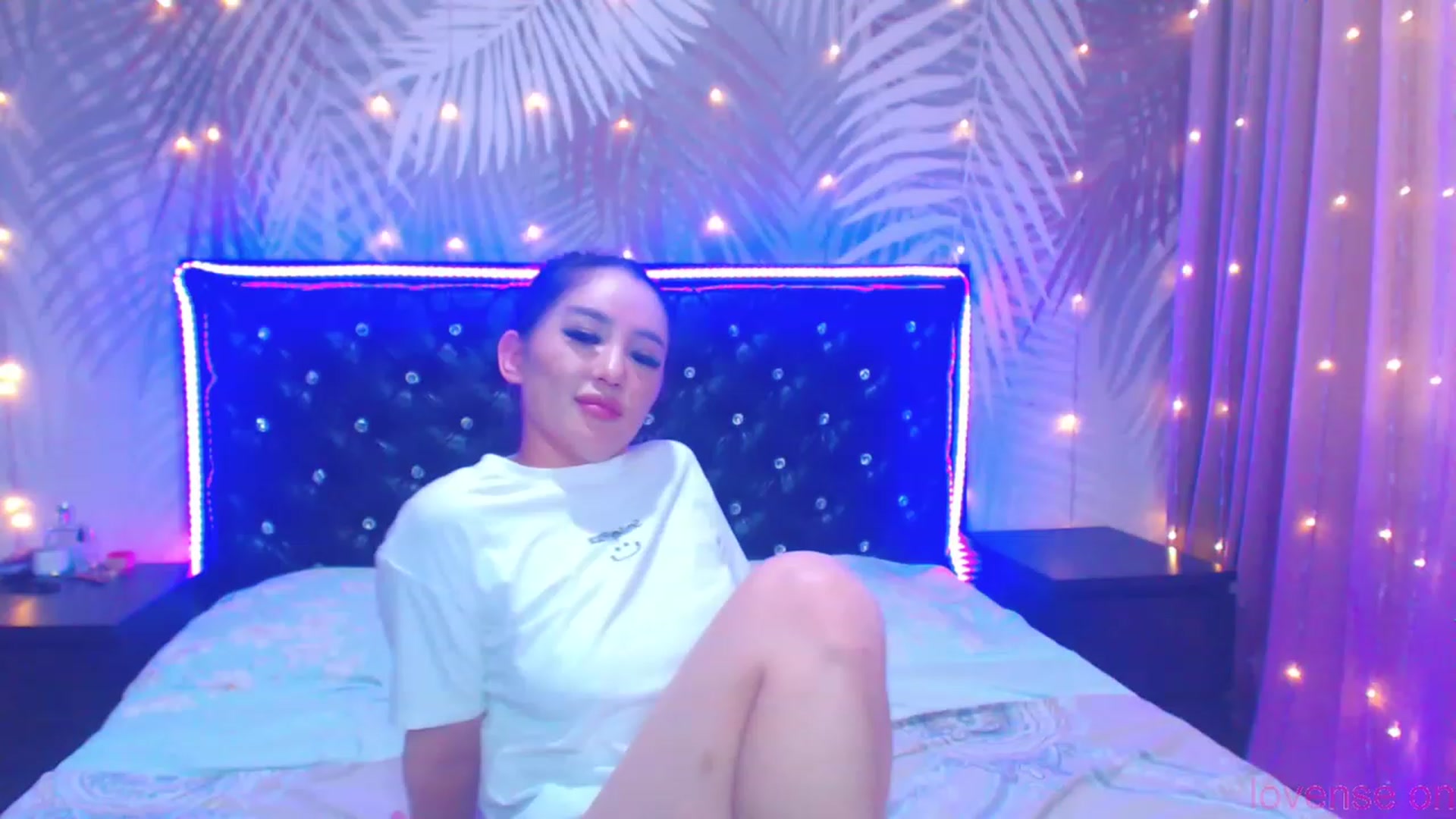 Gallery image thumbnail from MiraKyong's myfreecams stream on, 11/21/2023, 07:05 image 3 of 20
