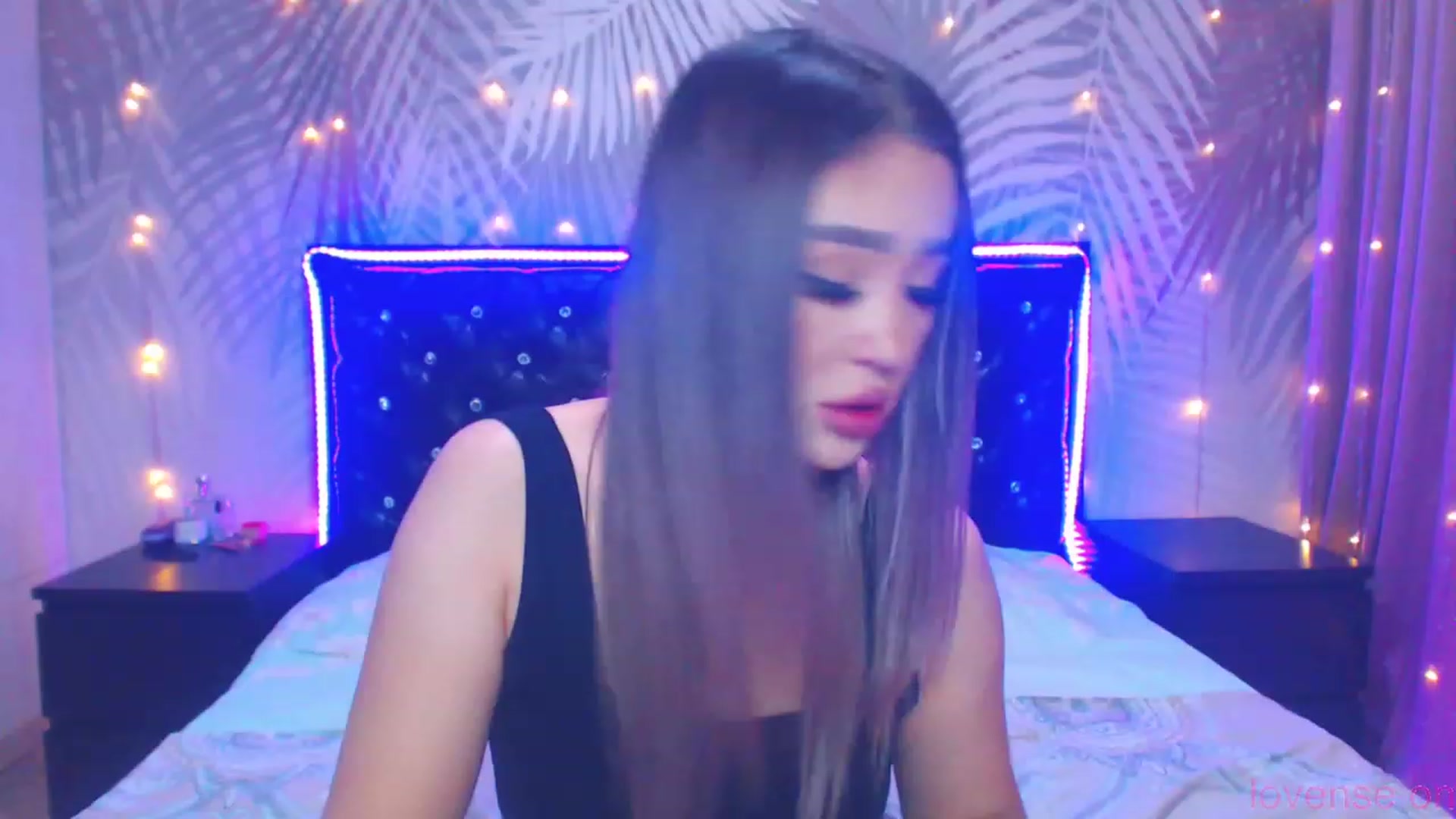 Gallery image thumbnail from MiraKyong's myfreecams stream on, 11/22/2023, 02:01 image 1 of 20
