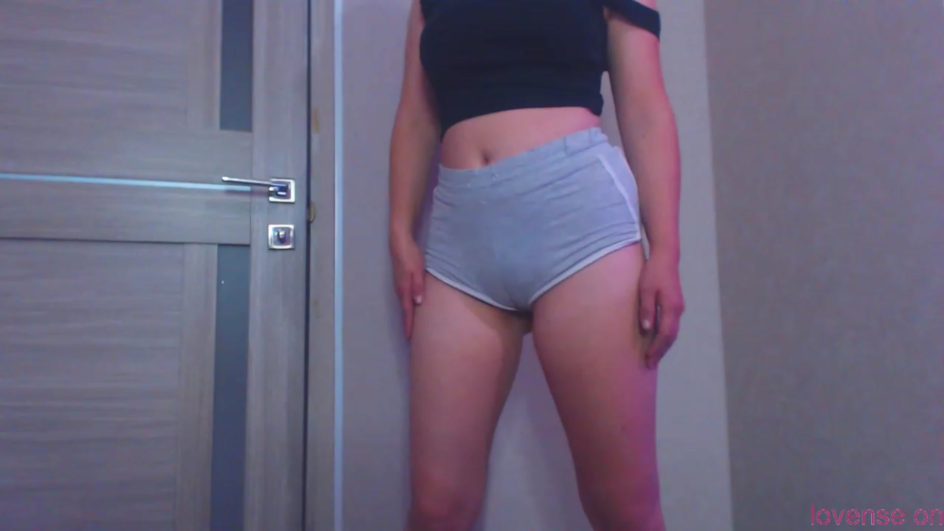 Gallery image thumbnail from MiraKyong's myfreecams stream on, 11/22/2023, 04:21 image 3 of 20