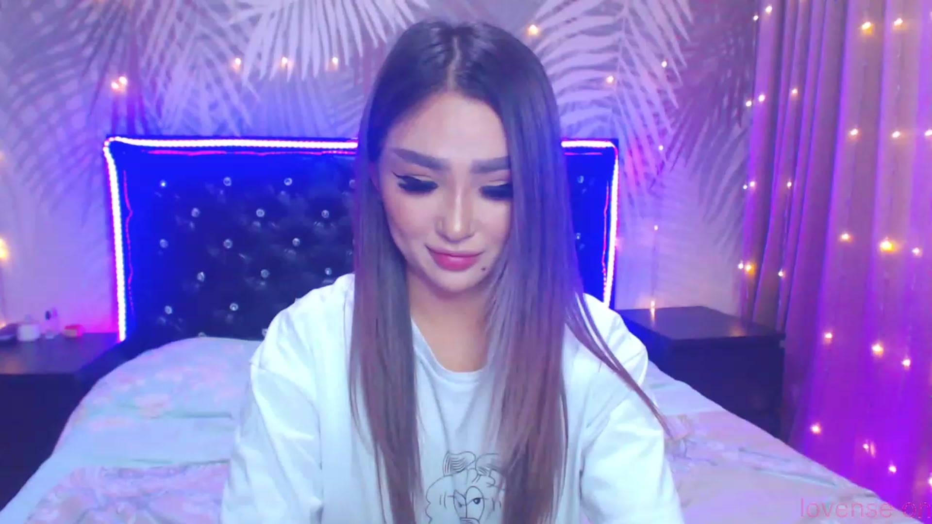 Gallery image thumbnail from MiraKyong's myfreecams stream on, 11/24/2023, 04:11 image 2 of 20