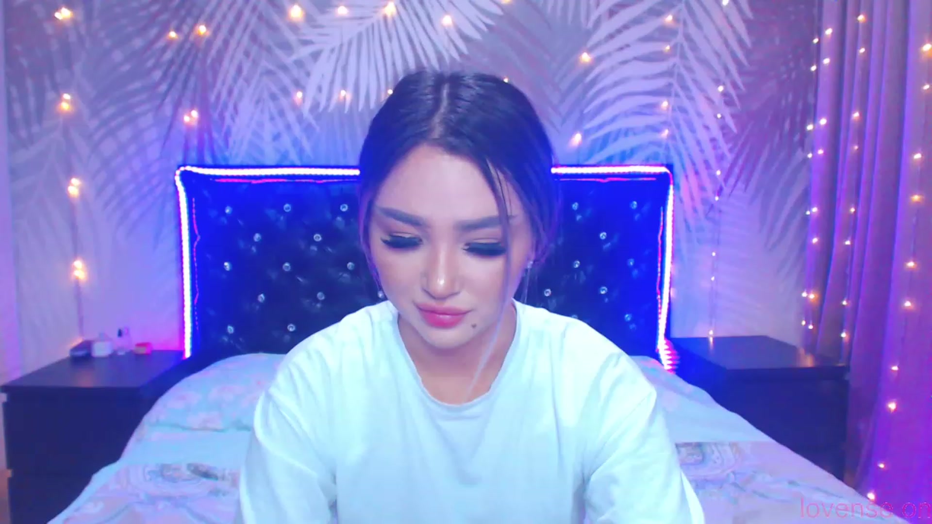 Gallery image thumbnail from MiraKyong's myfreecams stream on, 11/25/2023, 01:37 image 12 of 20