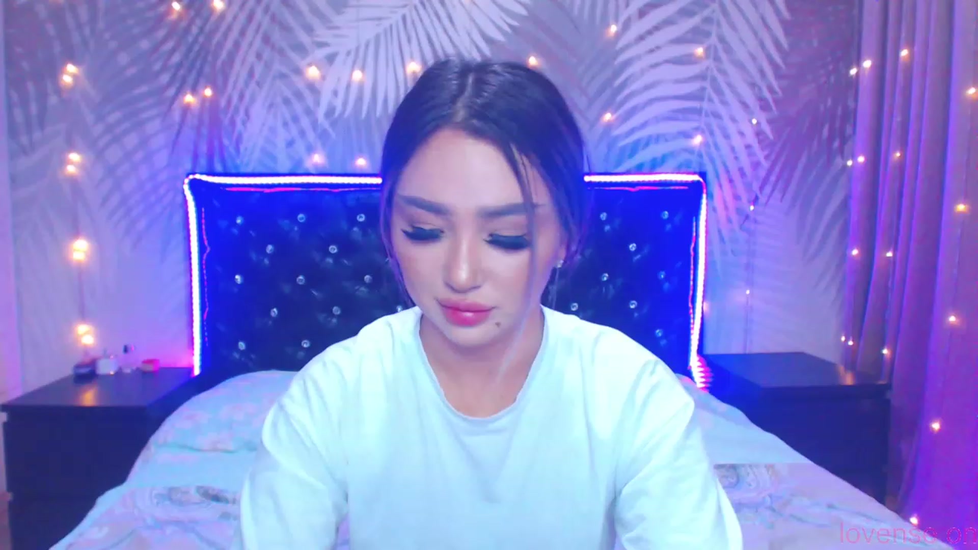 Gallery image thumbnail from MiraKyong's myfreecams stream on, 11/25/2023, 01:37 image 11 of 20