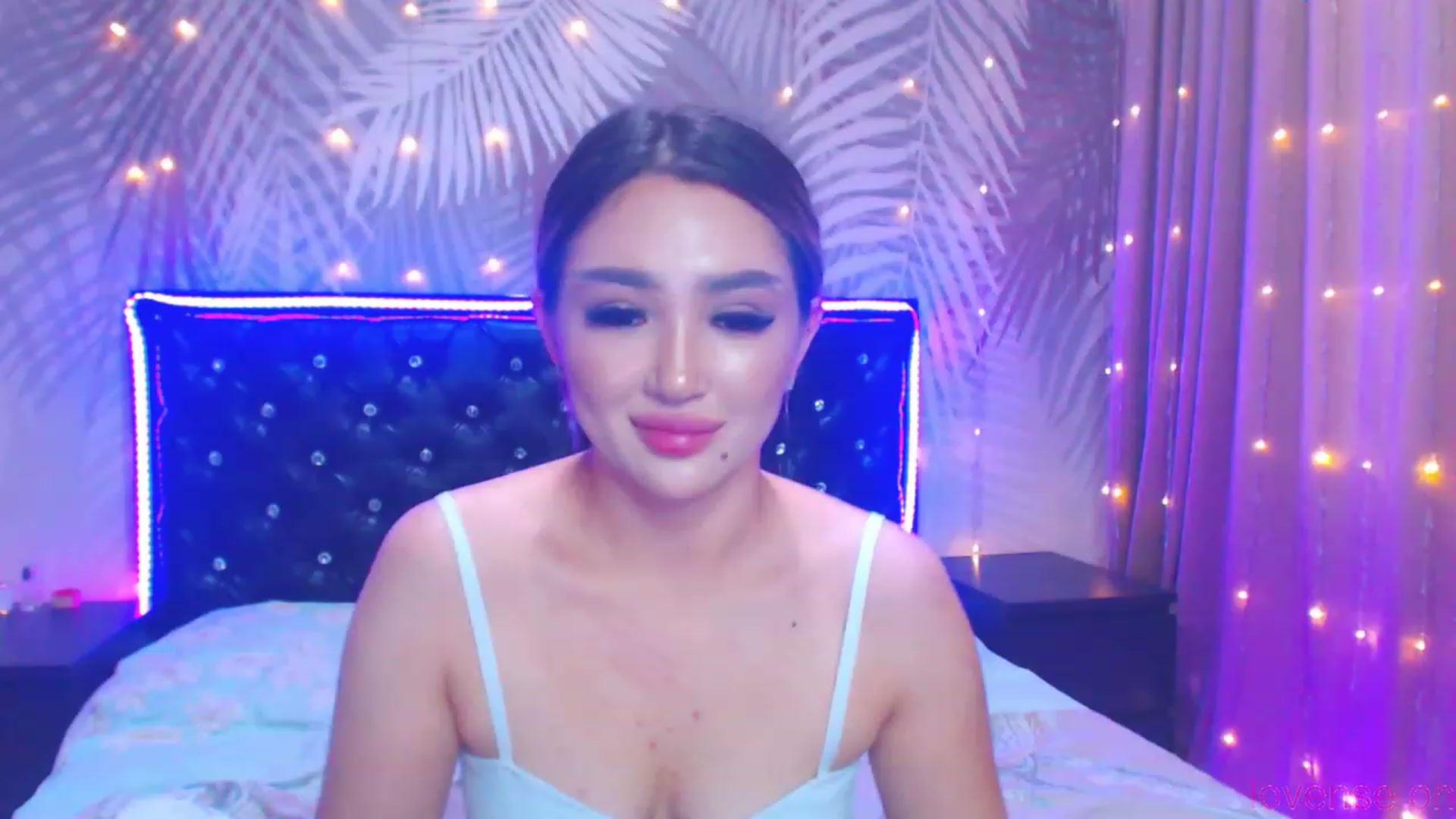 Gallery image thumbnail from MiraKyong's myfreecams stream on, 11/25/2023, 04:00 image 10 of 20