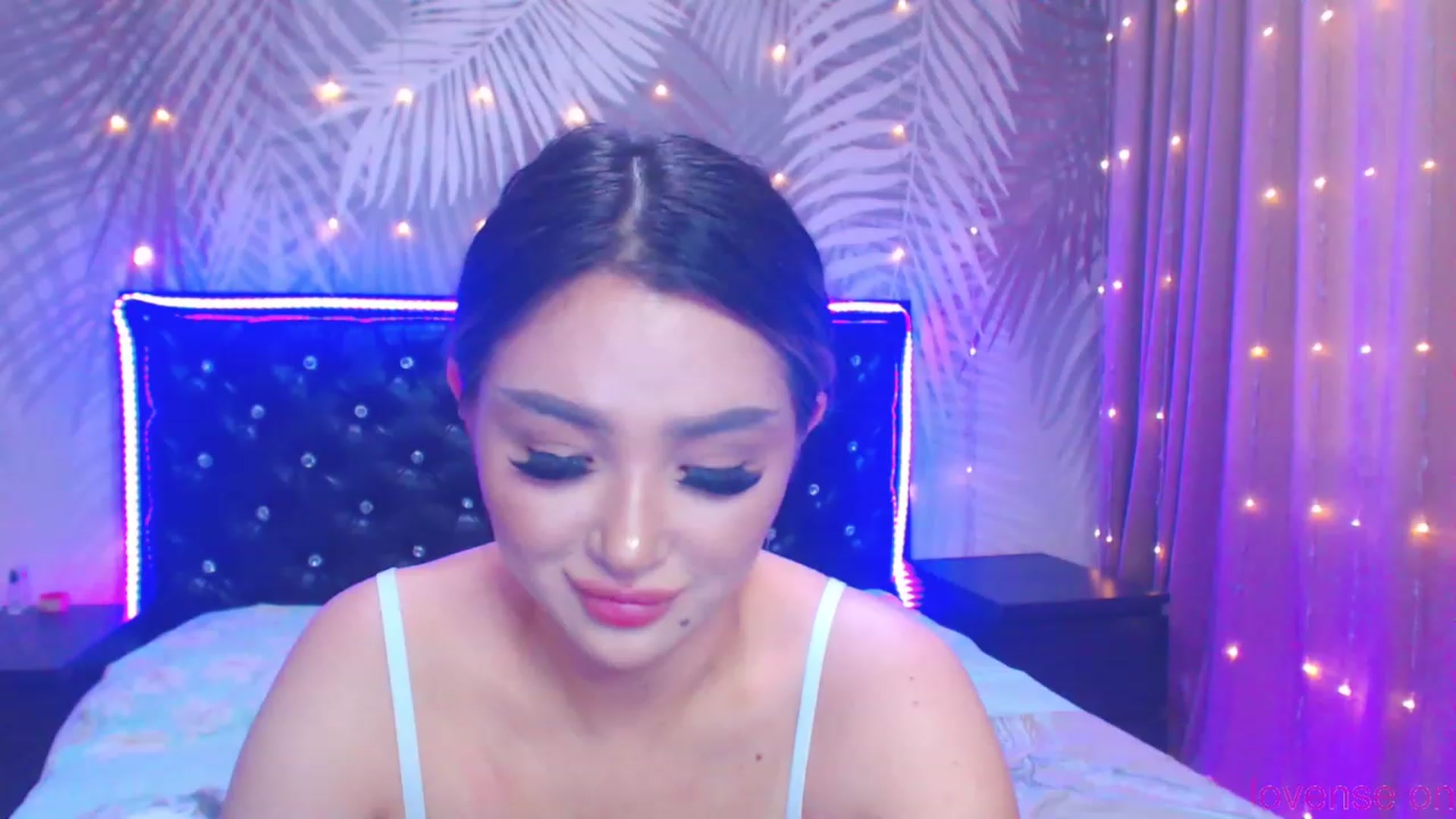 Gallery image thumbnail from MiraKyong's myfreecams stream on, 11/25/2023, 04:19 image 18 of 20