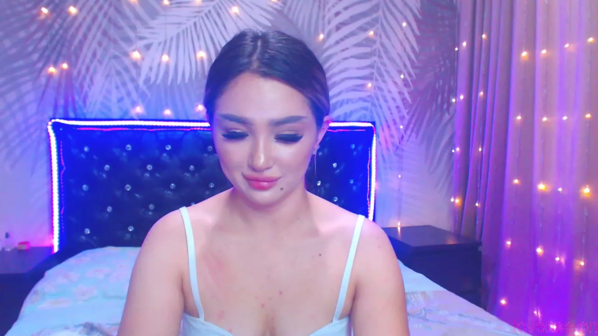 Gallery image thumbnail from MiraKyong's myfreecams stream on, 11/25/2023, 04:19 image 14 of 20