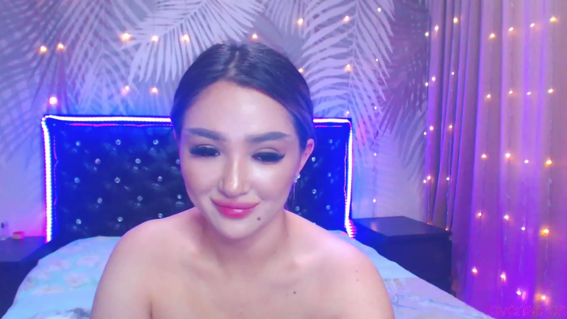Gallery image thumbnail from MiraKyong's myfreecams stream on, 11/25/2023, 04:19 image 5 of 20