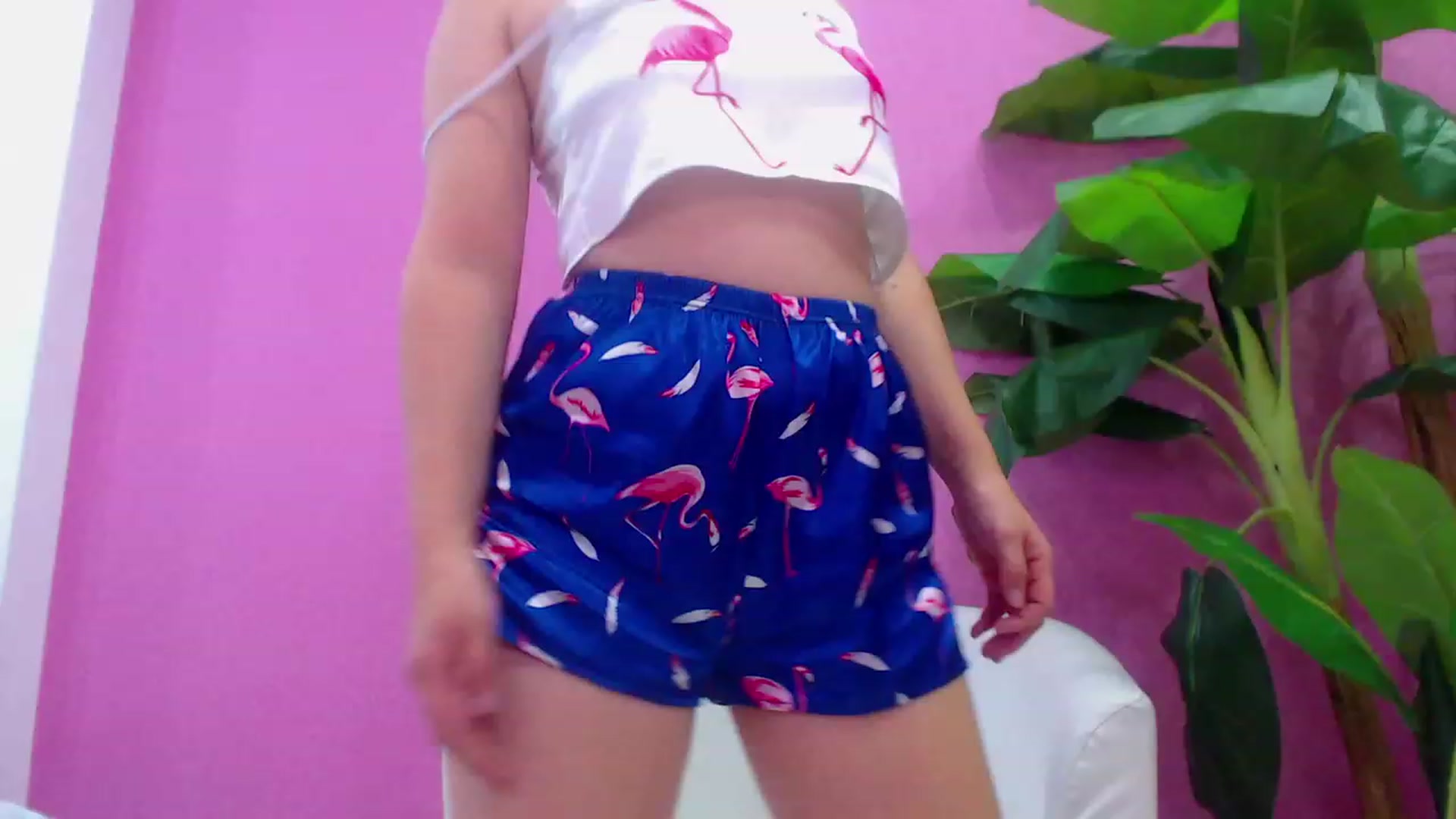 Gallery image thumbnail from MiraKyong's myfreecams stream on, 12/06/2023, 07:14 image 6 of 20