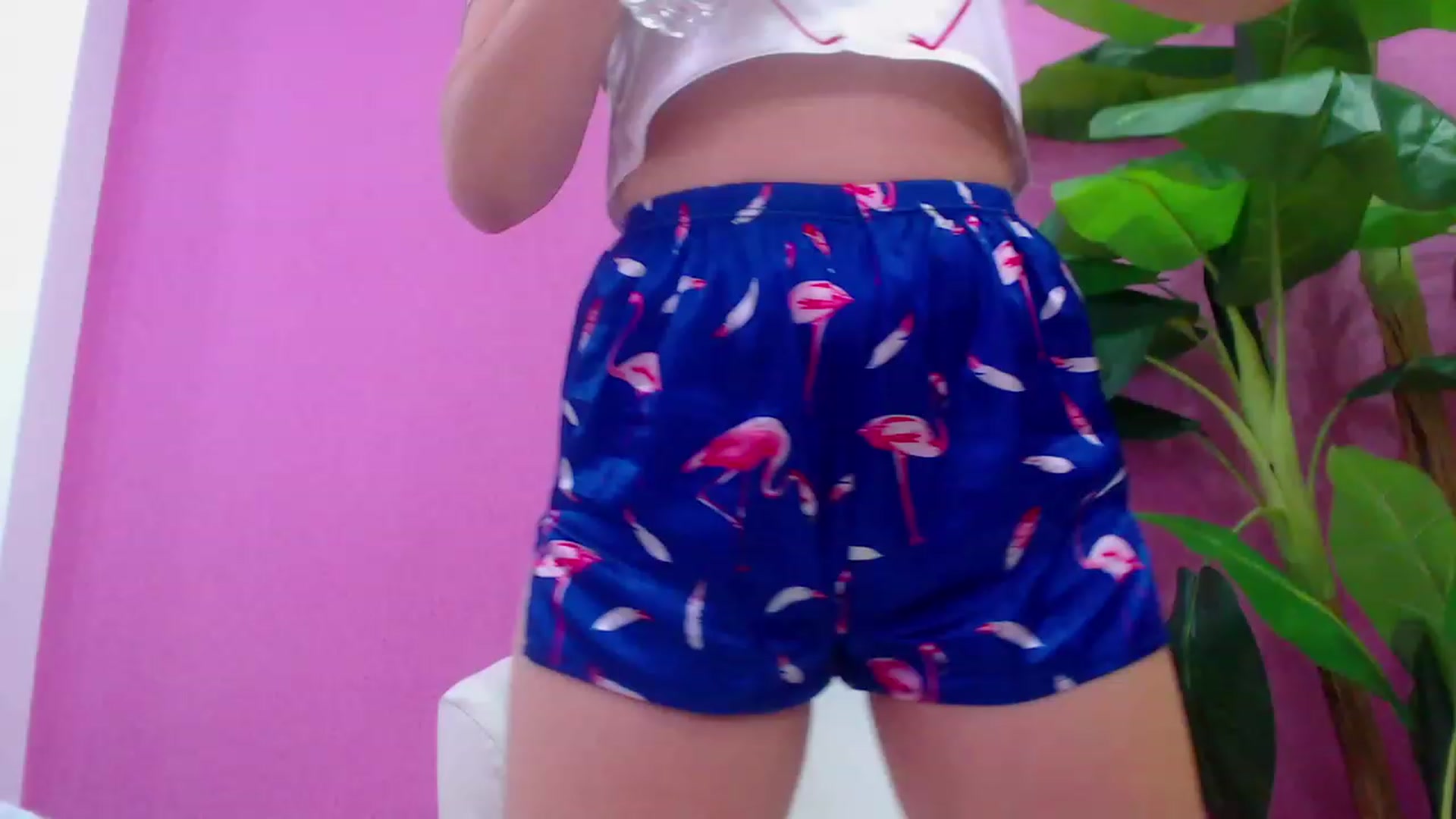 Gallery image thumbnail from MiraKyong's myfreecams stream on, 12/06/2023, 07:14 image 5 of 20