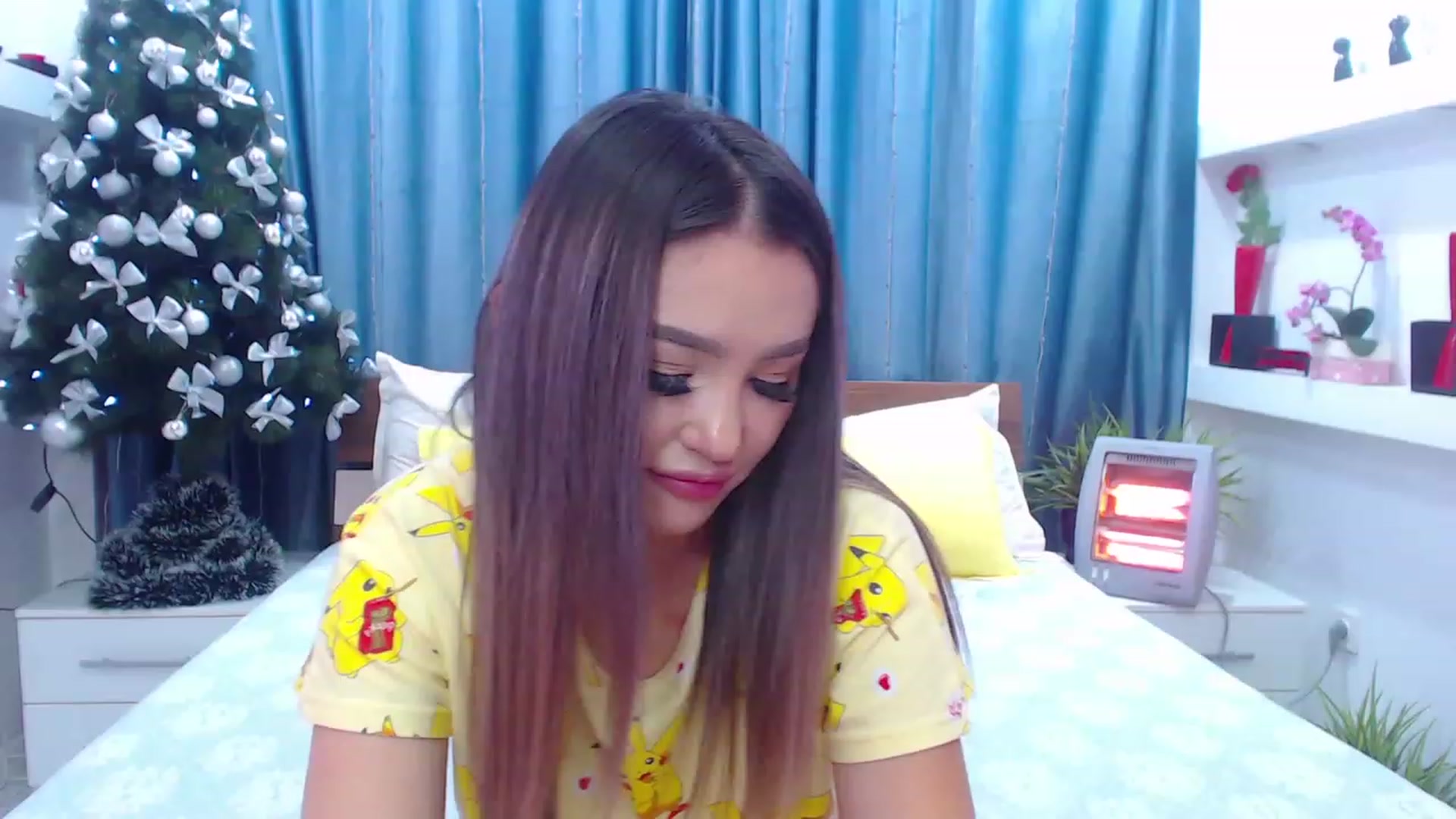 Gallery image thumbnail from MiraKyong's myfreecams stream on, 12/13/2023, 04:48 image 19 of 20