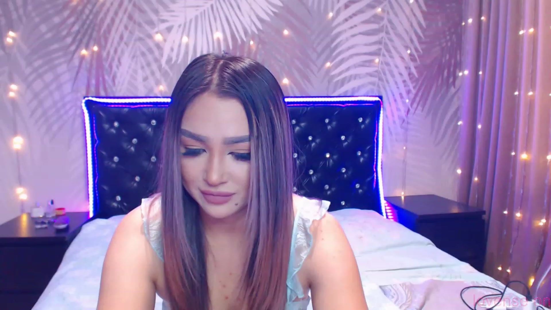 Gallery image thumbnail from MiraKyong's myfreecams stream on, 12/24/2023, 07:01 image 5 of 20