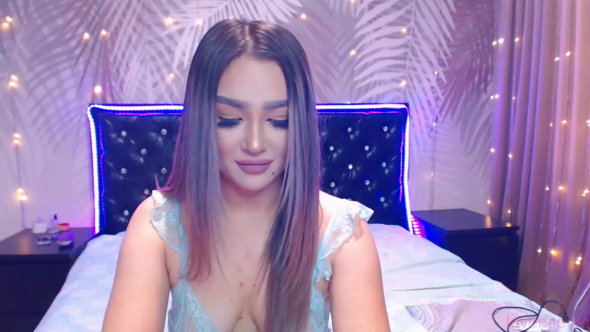 Gallery image thumbnail from MiraKyong's myfreecams stream on, 12/24/2023, 07:01 image 6 of 20