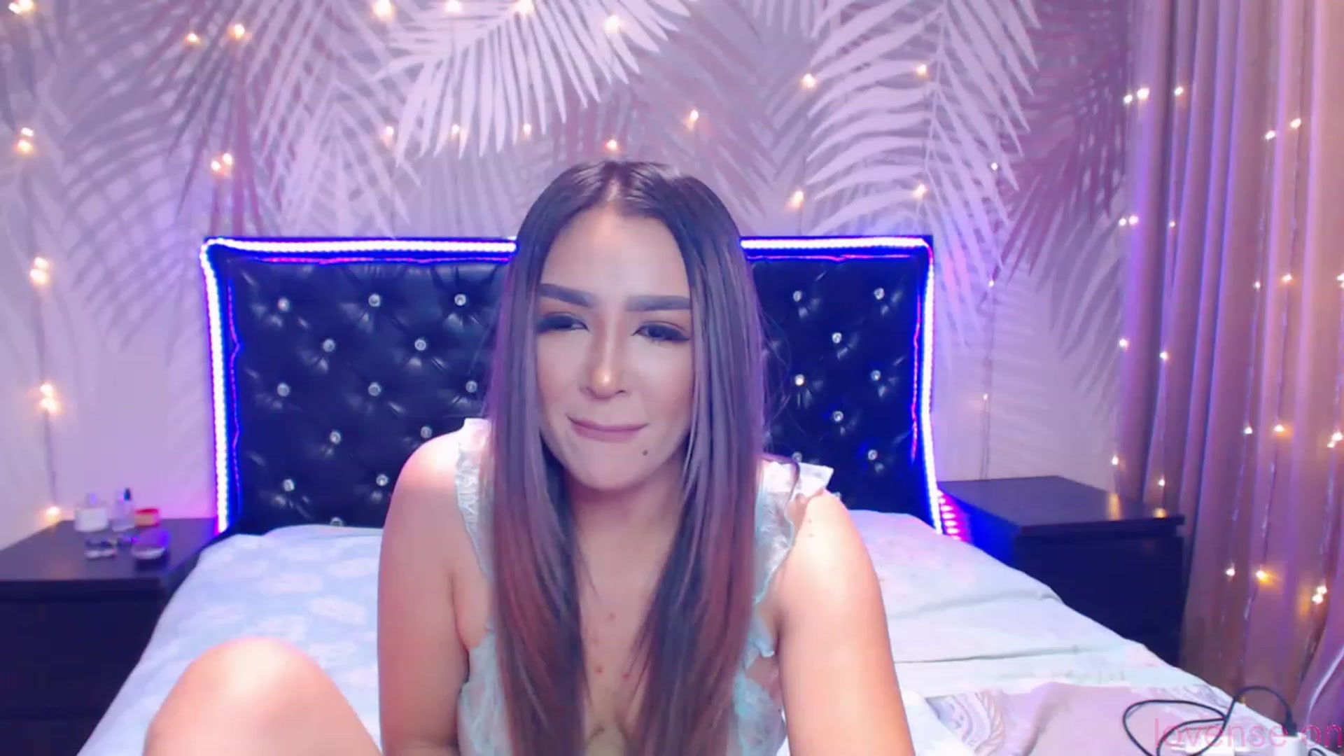Gallery image thumbnail from MiraKyong's myfreecams stream on, 12/24/2023, 07:01 image 4 of 20