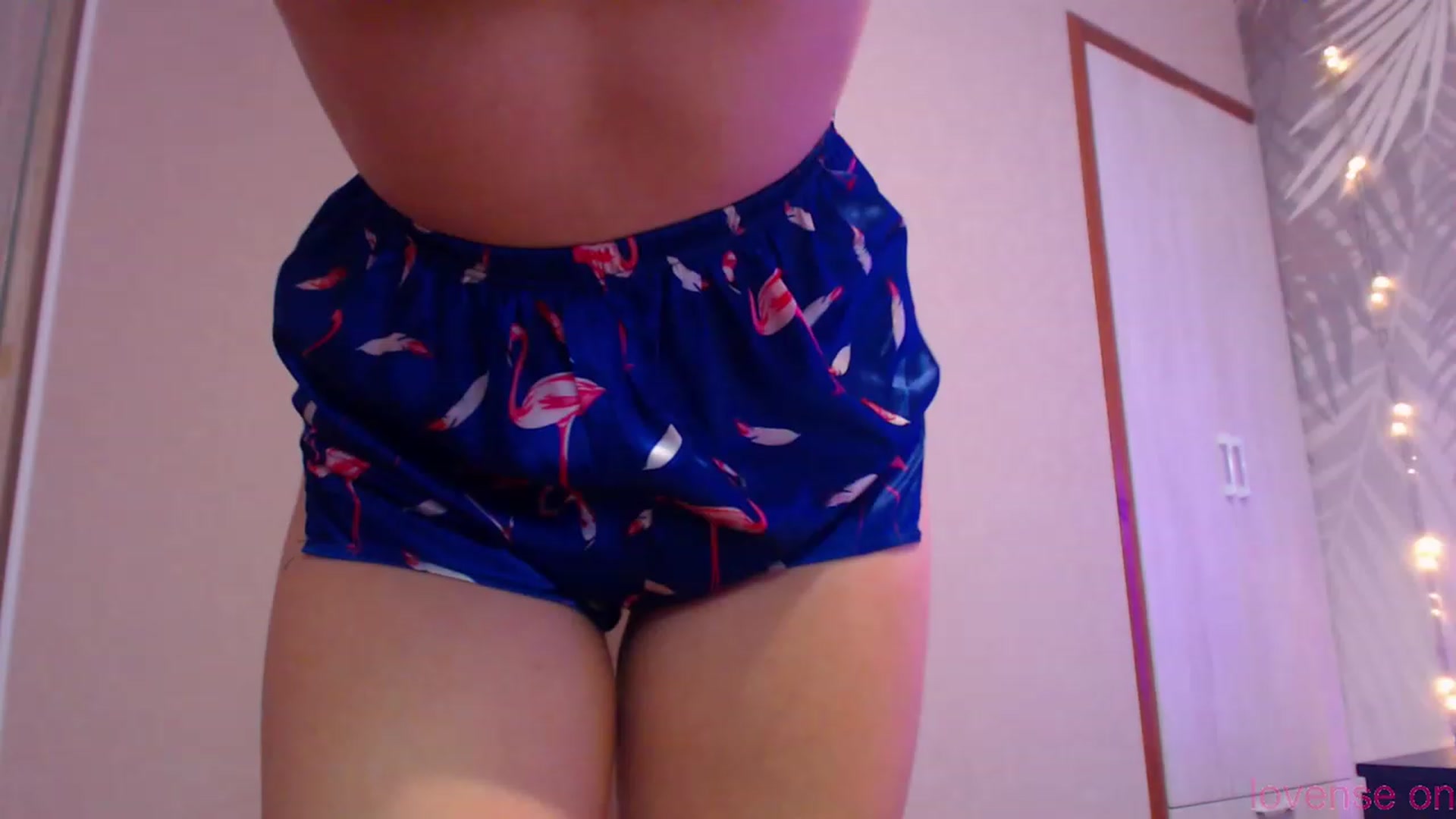 Gallery image thumbnail from MiraKyong's myfreecams stream on, 12/26/2023, 04:34 image 2 of 20