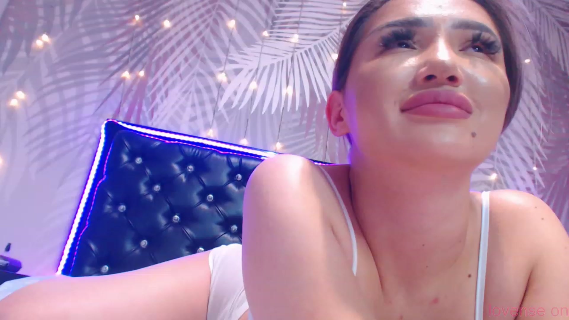 Gallery image thumbnail from MiraKyong's myfreecams stream on, 12/27/2023, 01:08 image 1 of 20