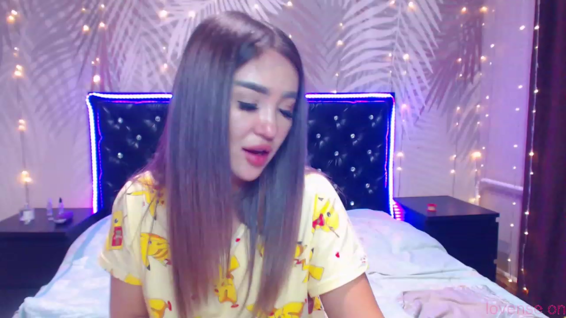 Gallery image thumbnail from MiraKyong's myfreecams stream on, 12/28/2023, 07:04 image 7 of 20