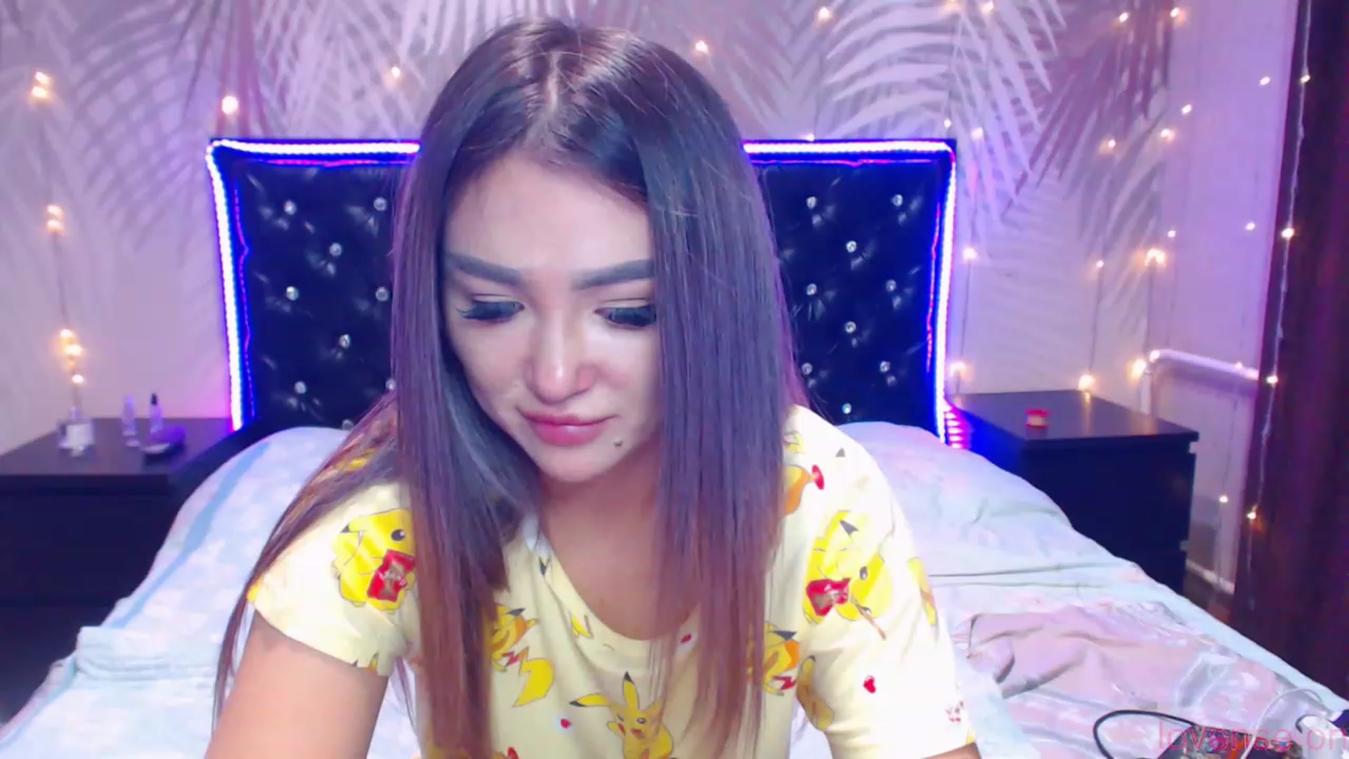 Gallery image thumbnail from MiraKyong's myfreecams stream on, 12/28/2023, 07:04 image 17 of 20