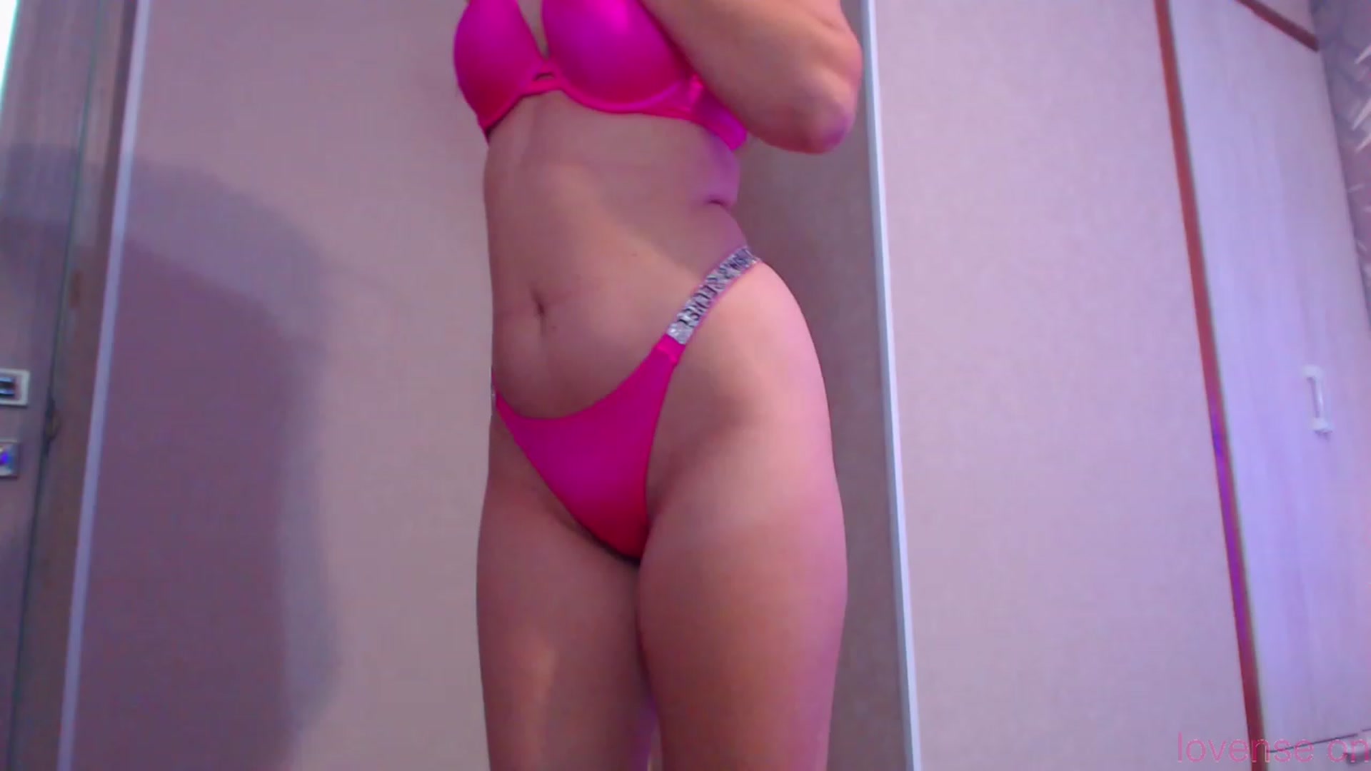 Gallery image thumbnail from MiraKyong's myfreecams stream on, 12/29/2023, 01:53 image 2 of 20
