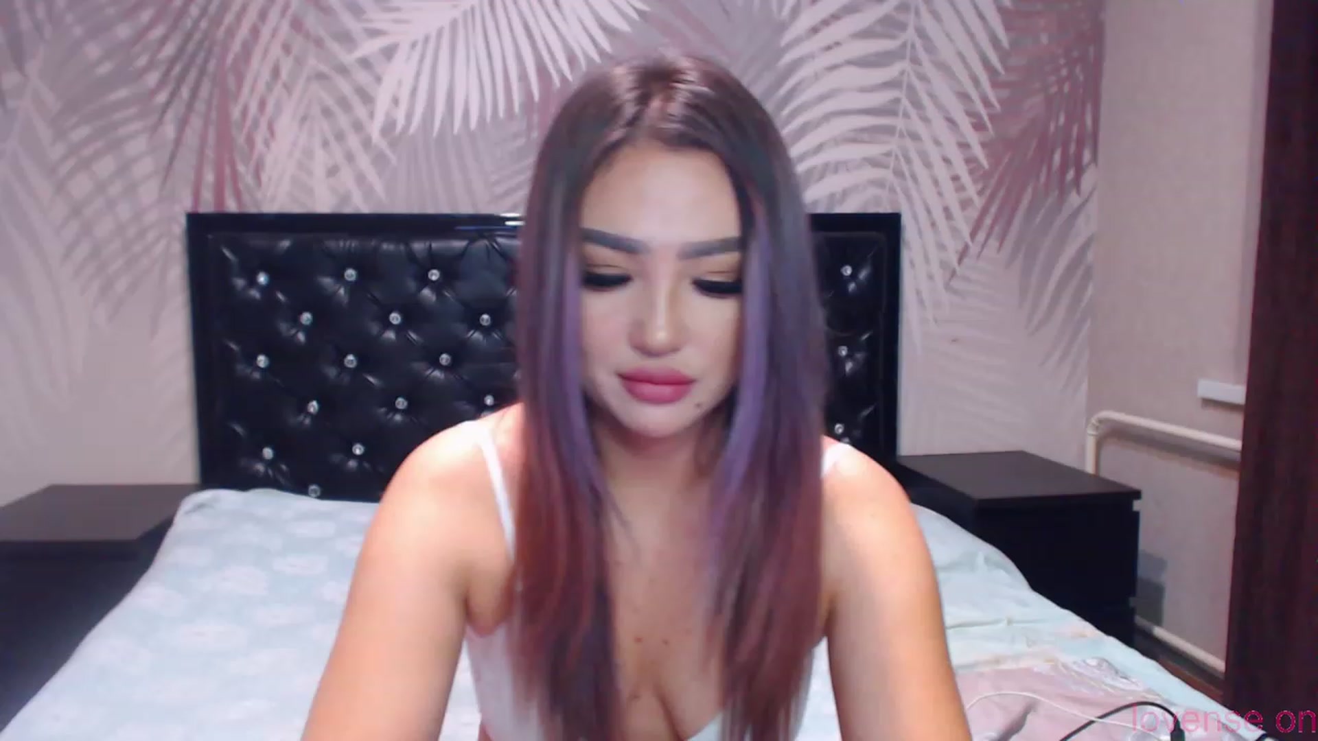Gallery image thumbnail from MiraKyong's myfreecams stream on, 12/30/2023, 23:43 image 2 of 20