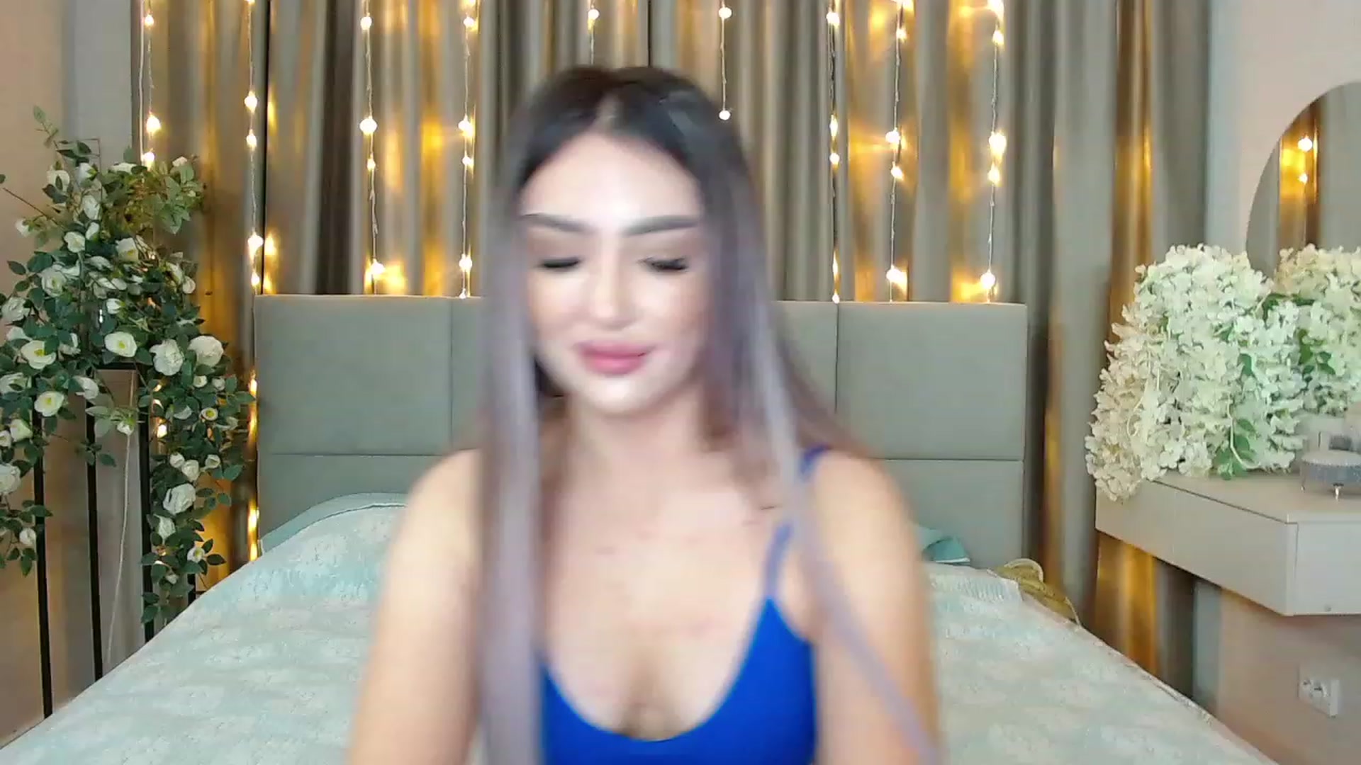 Gallery image thumbnail from MiraKyong's myfreecams stream on, 01/11/2024, 04:25 image 1 of 20