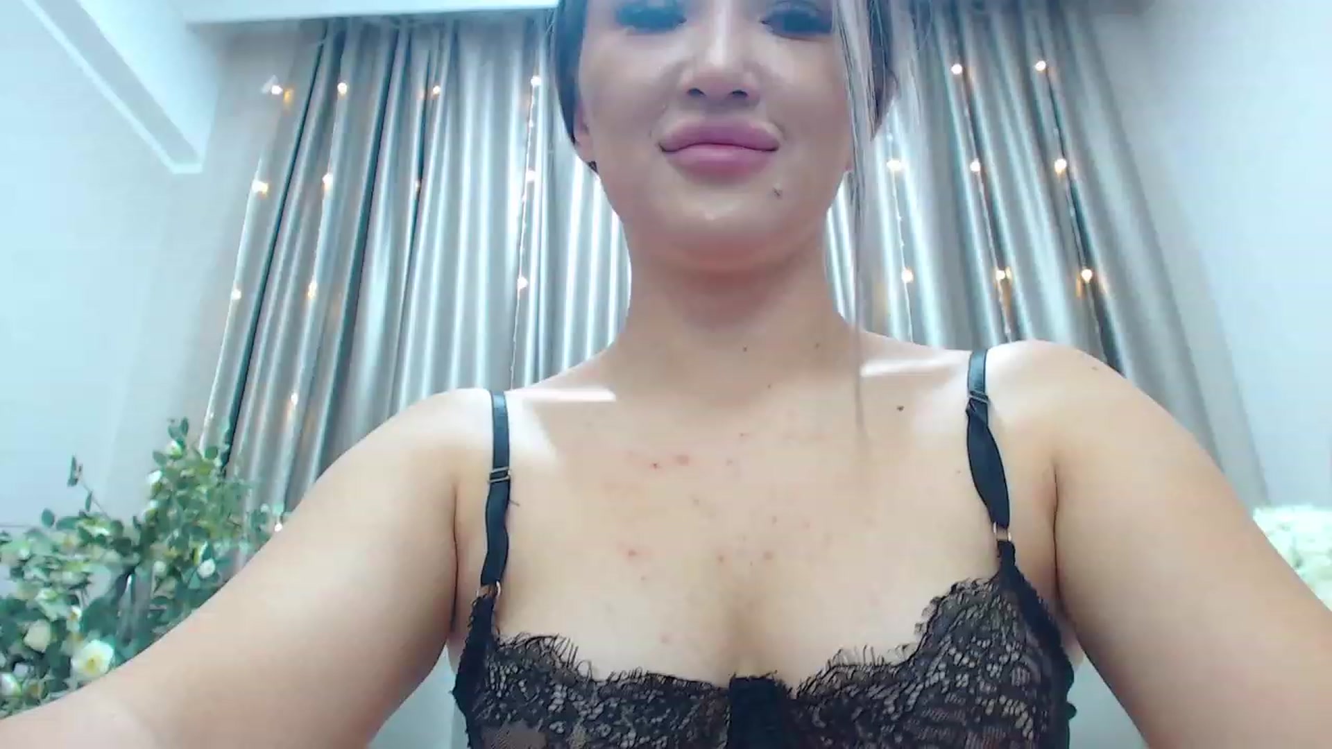 Gallery image thumbnail from MiraKyong's myfreecams stream on, 01/19/2024, 02:20 image 17 of 20