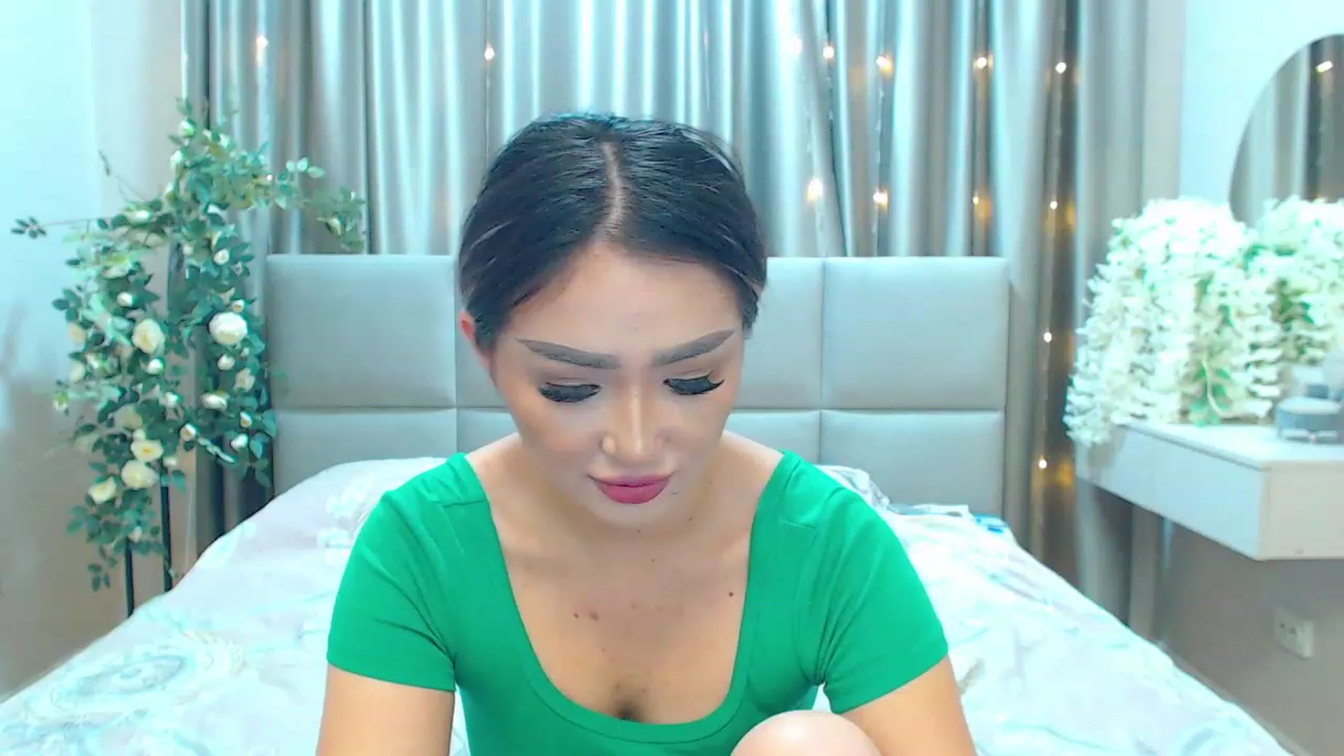 Gallery image thumbnail from MiraKyong's myfreecams stream on, 01/20/2024, 04:59 image 12 of 20