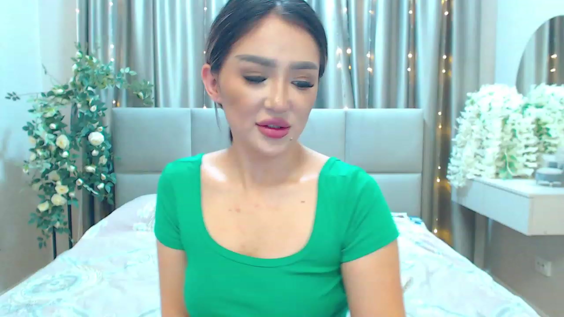 Gallery image thumbnail from MiraKyong's myfreecams stream on, 01/20/2024, 04:59 image 16 of 20