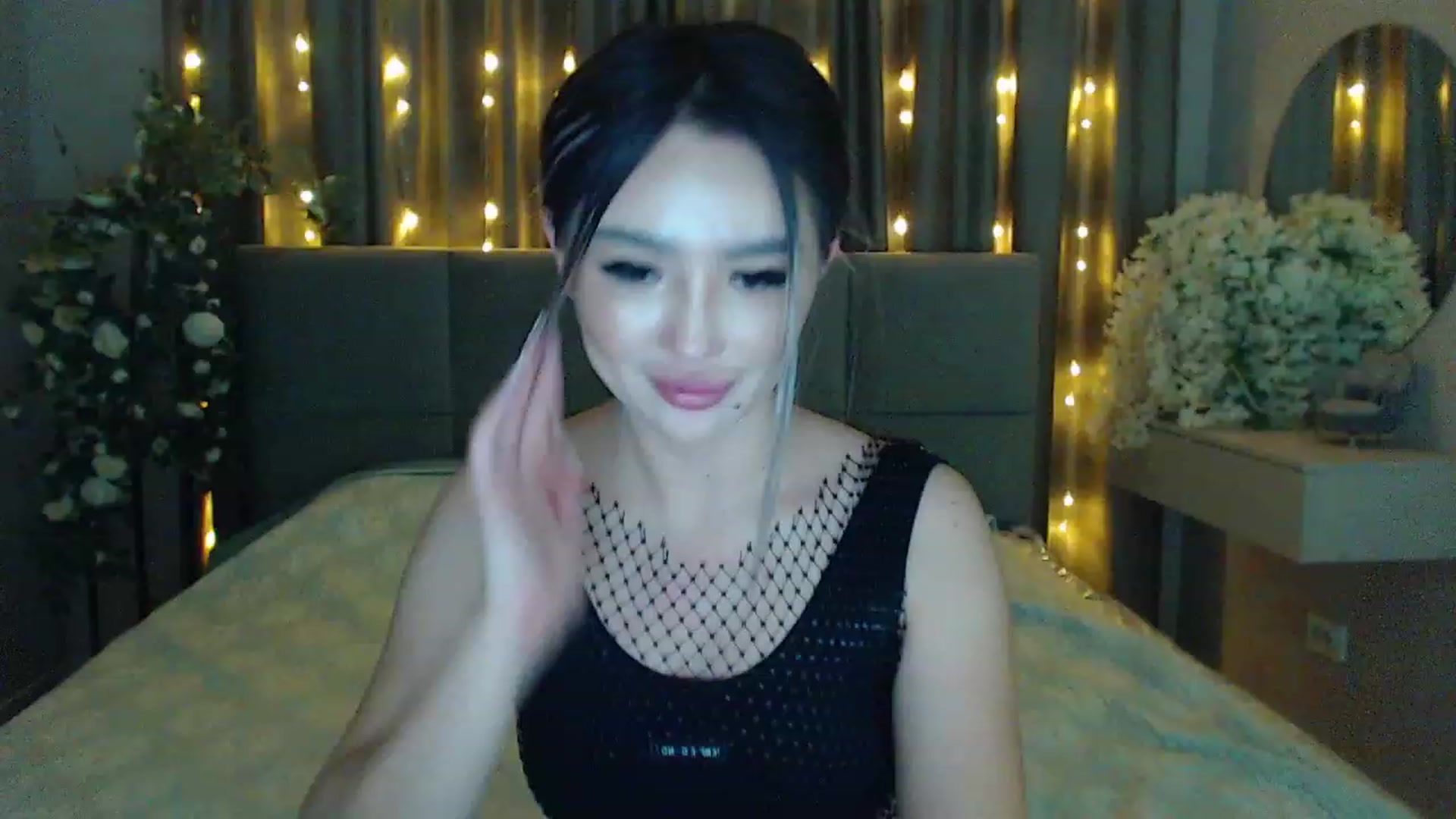 Gallery image thumbnail from MiraKyong's myfreecams stream on, 02/03/2024, 04:08 image 4 of 20
