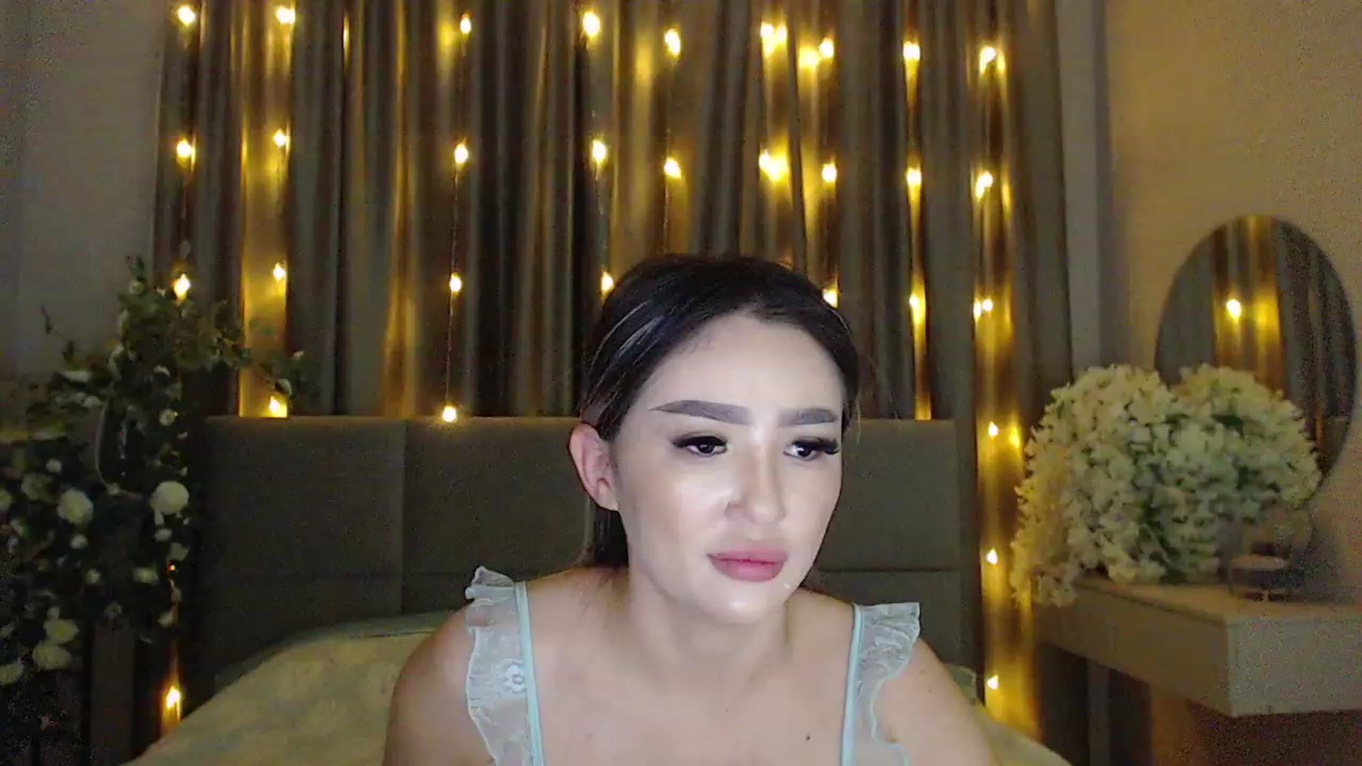 Gallery image thumbnail from MiraKyong's myfreecams stream on, 02/07/2024, 02:23 image 1 of 20