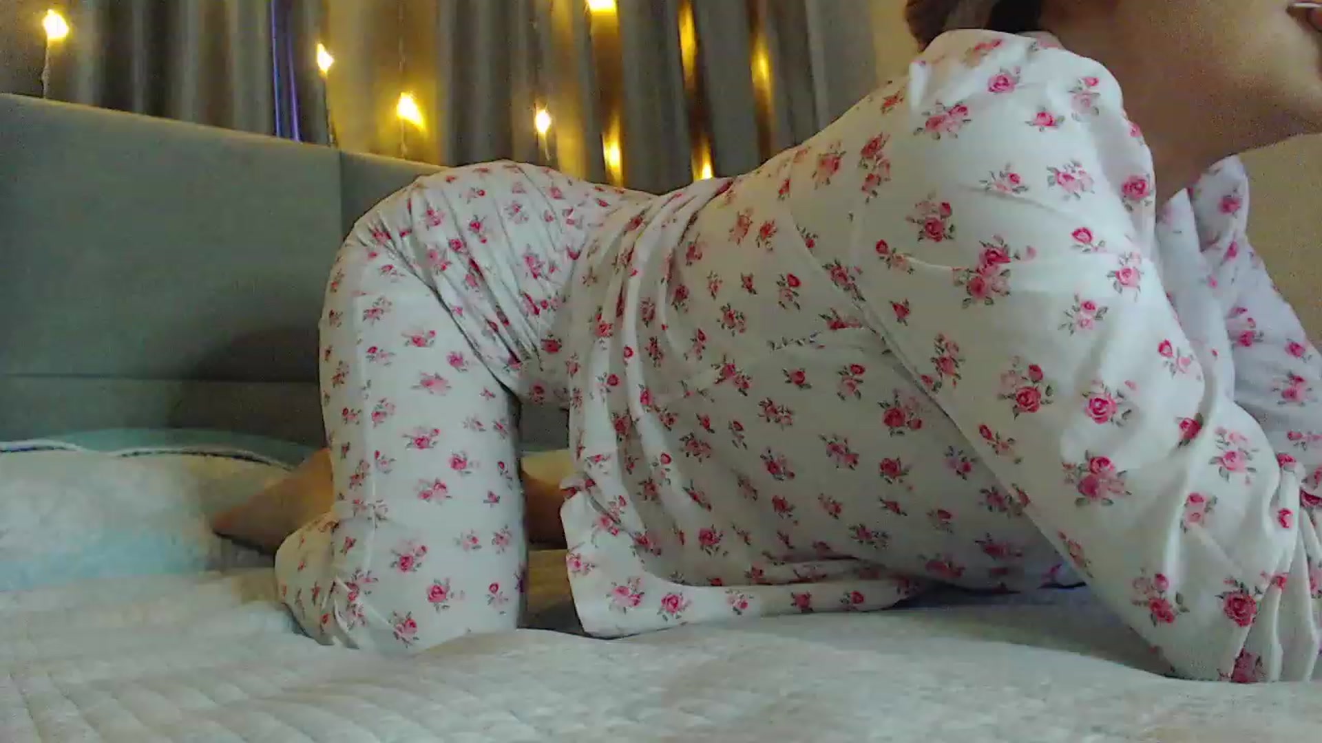 Gallery image thumbnail from MiraKyong's myfreecams stream on, 02/07/2024, 02:23 image 18 of 20