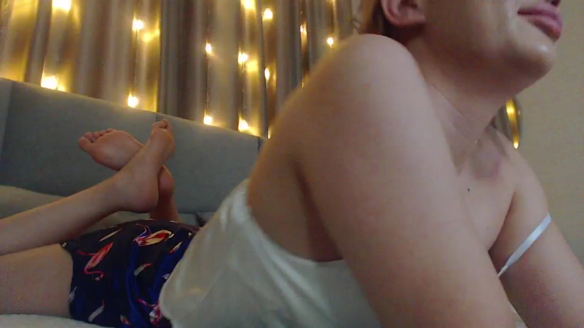 Gallery image thumbnail from MiraKyong's myfreecams stream on, 02/11/2024, 04:04 image 1 of 20