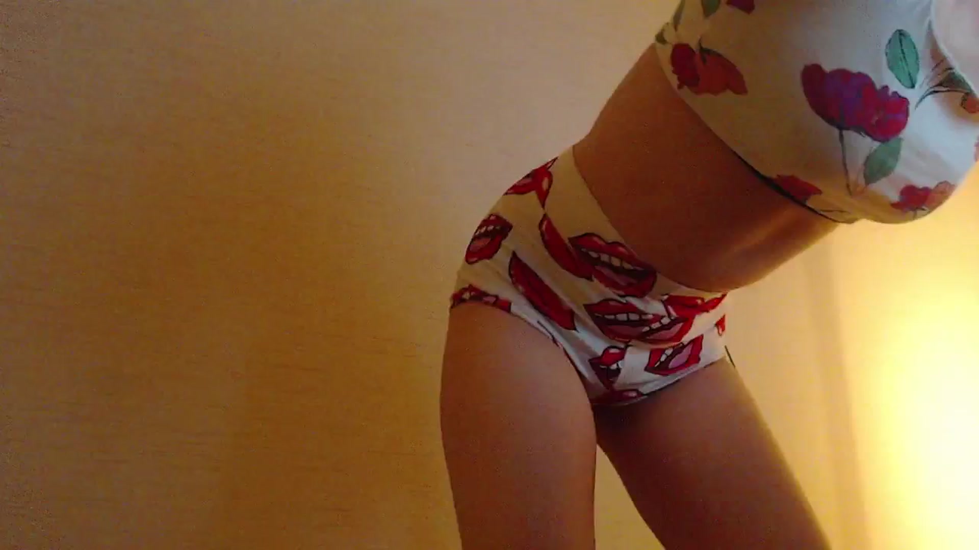Gallery image thumbnail from MiraKyong's myfreecams stream on, 02/14/2024, 02:36 image 5 of 20