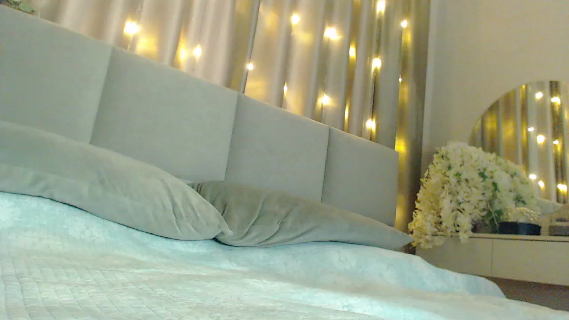 Gallery image thumbnail from MiraKyong's myfreecams stream on, 02/18/2024, 07:07 image 2 of 20
