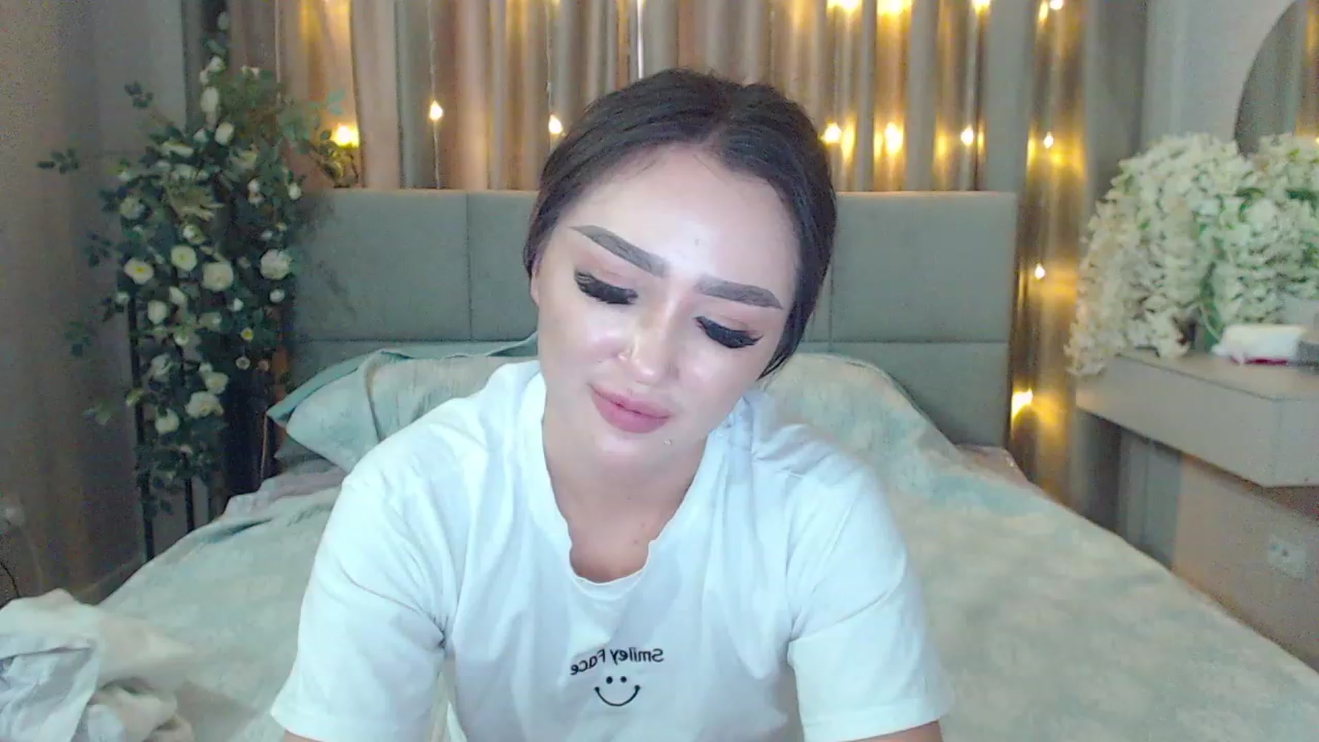 Gallery image thumbnail from MiraKyong's myfreecams stream on, 03/02/2024, 08:03 image 5 of 20