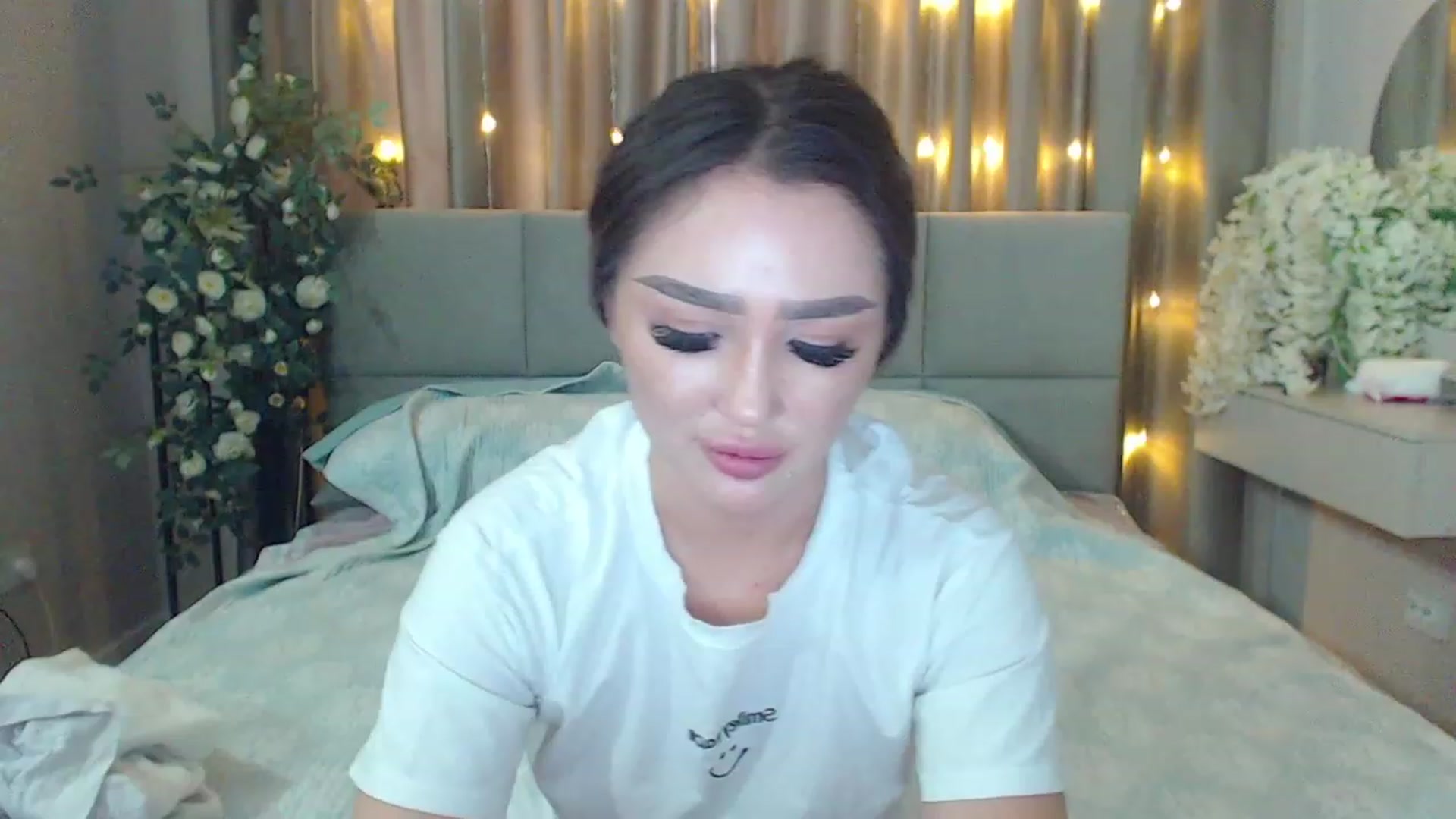 Gallery image thumbnail from MiraKyong's myfreecams stream on, 03/02/2024, 08:03 image 2 of 20