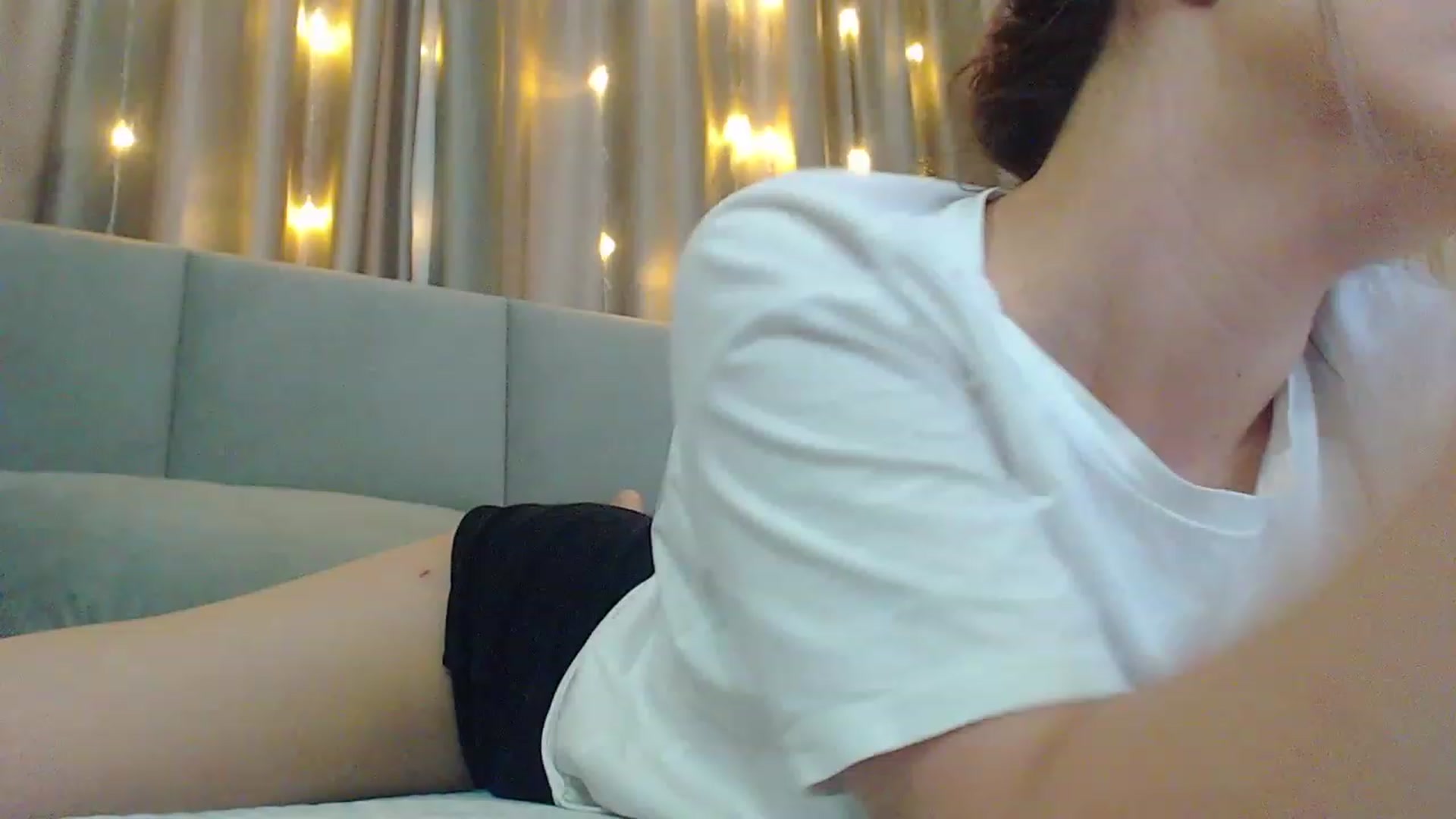Gallery image thumbnail from MiraKyong's myfreecams stream on, 03/05/2024, 06:58 image 7 of 20