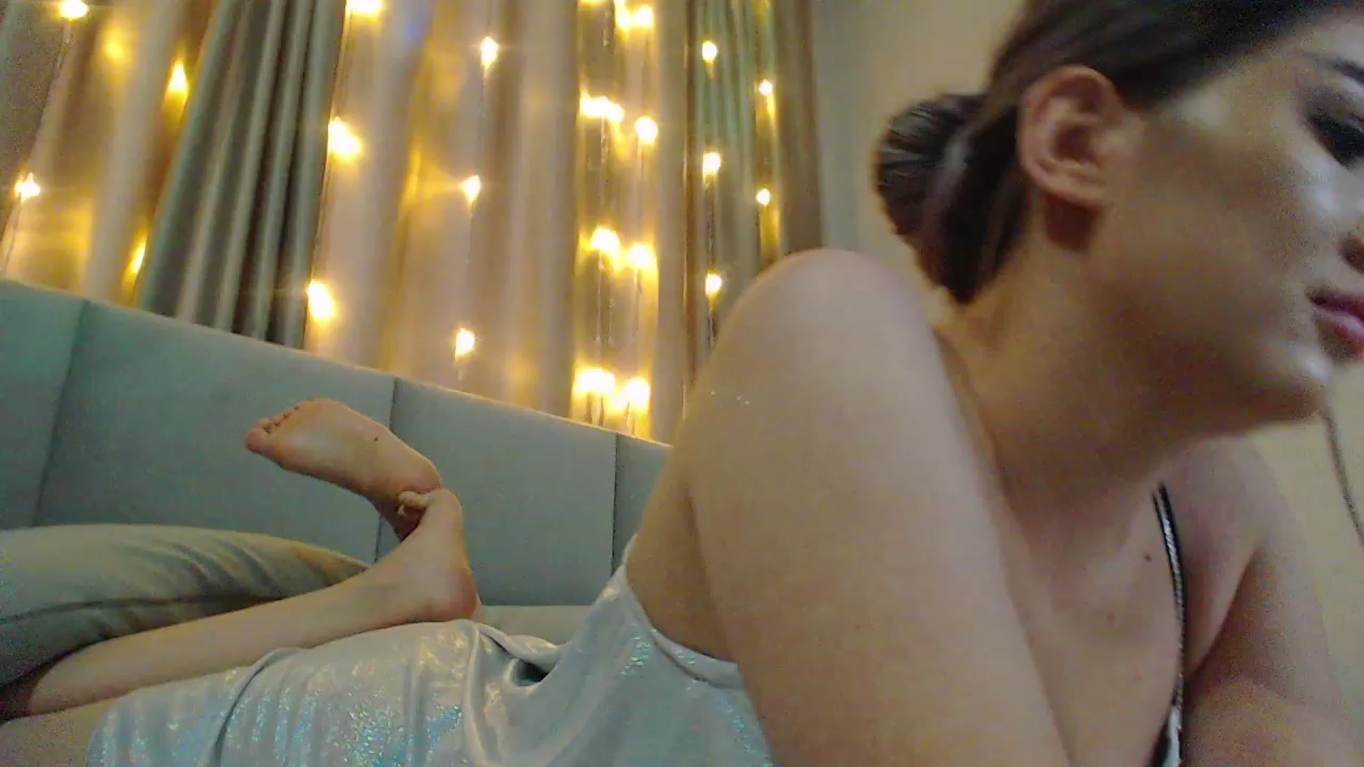Gallery image thumbnail from MiraKyong's myfreecams stream on, 03/08/2024, 06:13 image 3 of 20