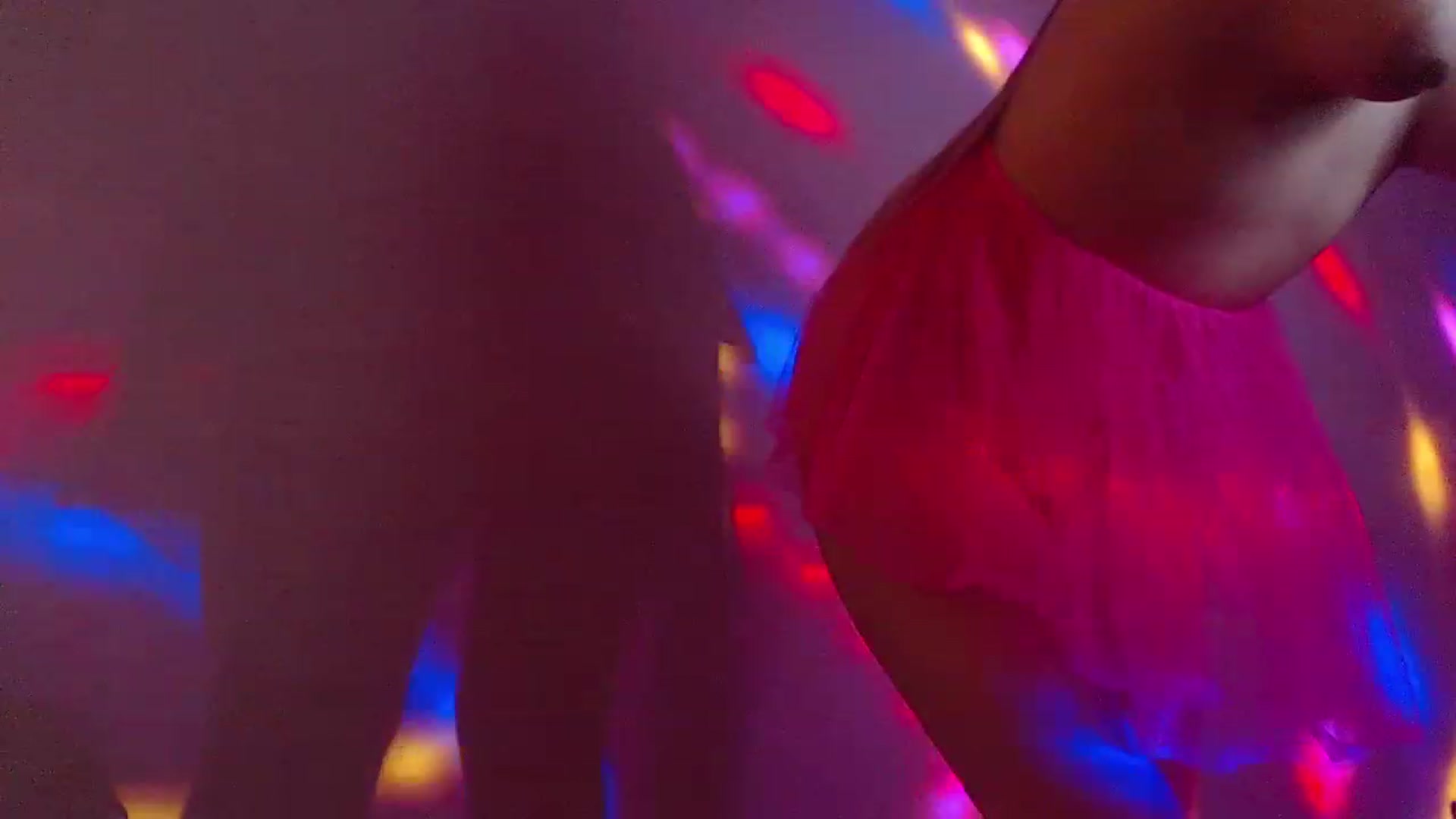 Gallery image thumbnail from MiraKyong's myfreecams stream on, 03/14/2024, 02:43 image 15 of 20
