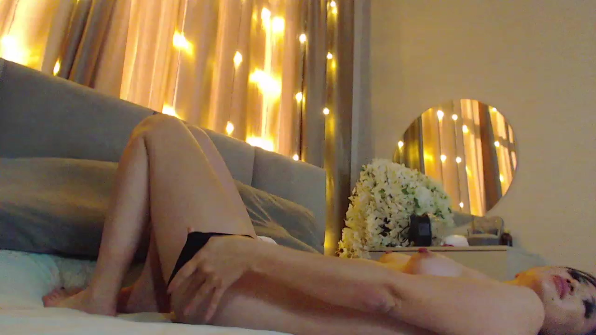 Gallery image thumbnail from MiraKyong's myfreecams stream on, 03/17/2024, 02:19 image 18 of 20