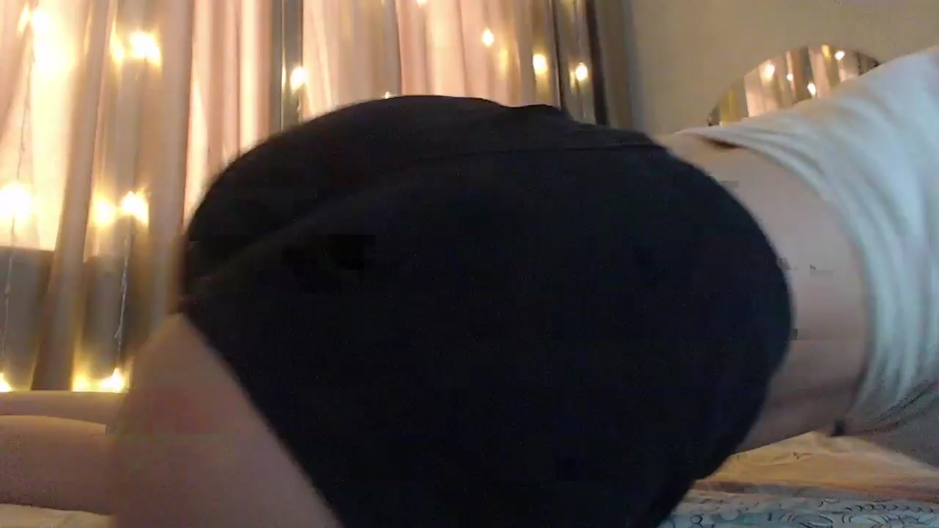Gallery image thumbnail from MiraKyong's myfreecams stream on, 03/24/2024, 03:04 image 12 of 20